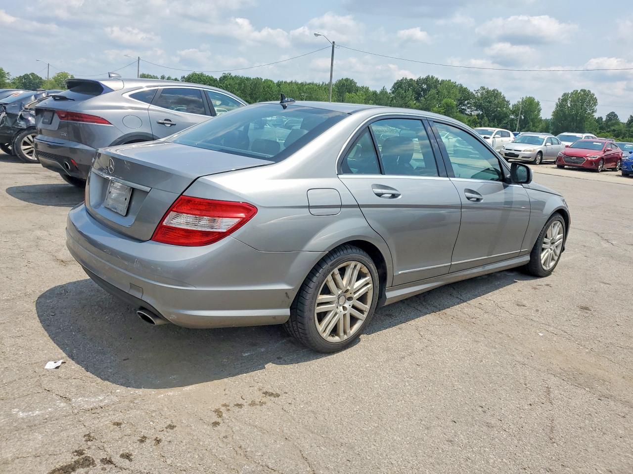 2008 Mercedes-benz C 300 Серебряный vin: WDDGF54X68R010501