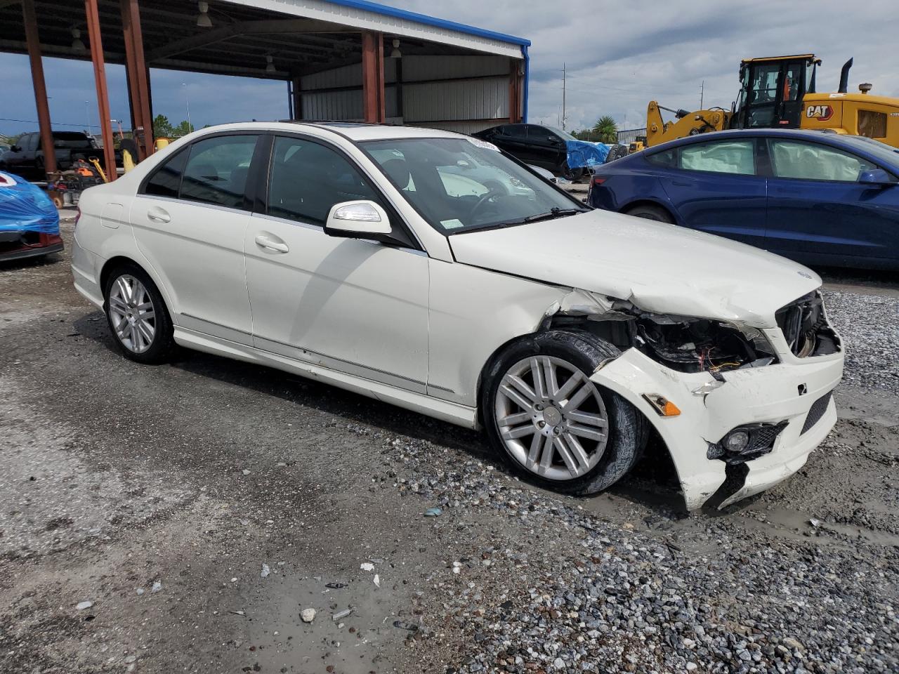 2008 Mercedes-benz C 300 White vin: WDDGF54X68R037200