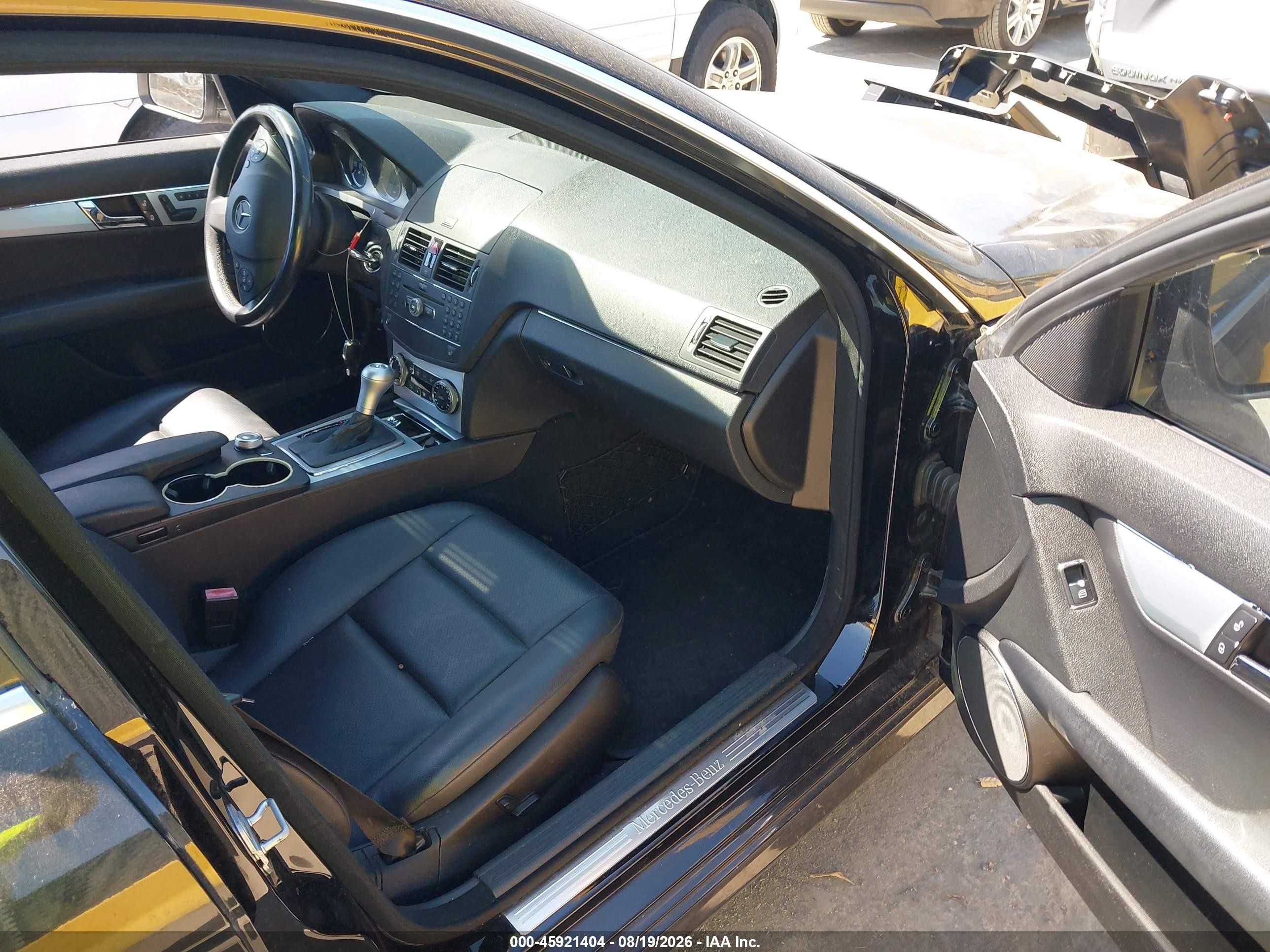 2009 Mercedes-benz C 300 Luxury/sport Black vin: WDDGF54X69R068318
