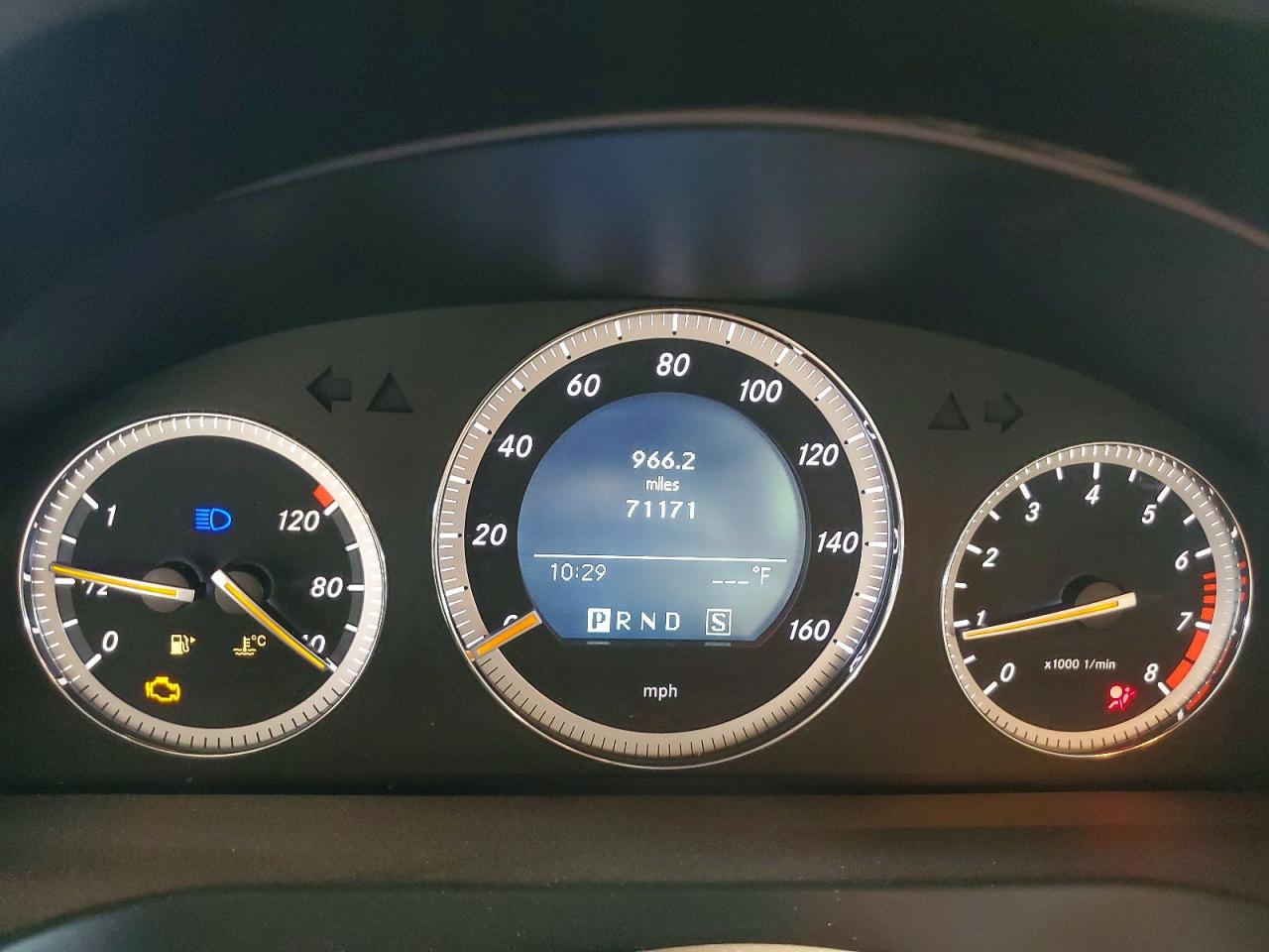 2008 Mercedes-benz C 300 White vin: WDDGF54X78F052435