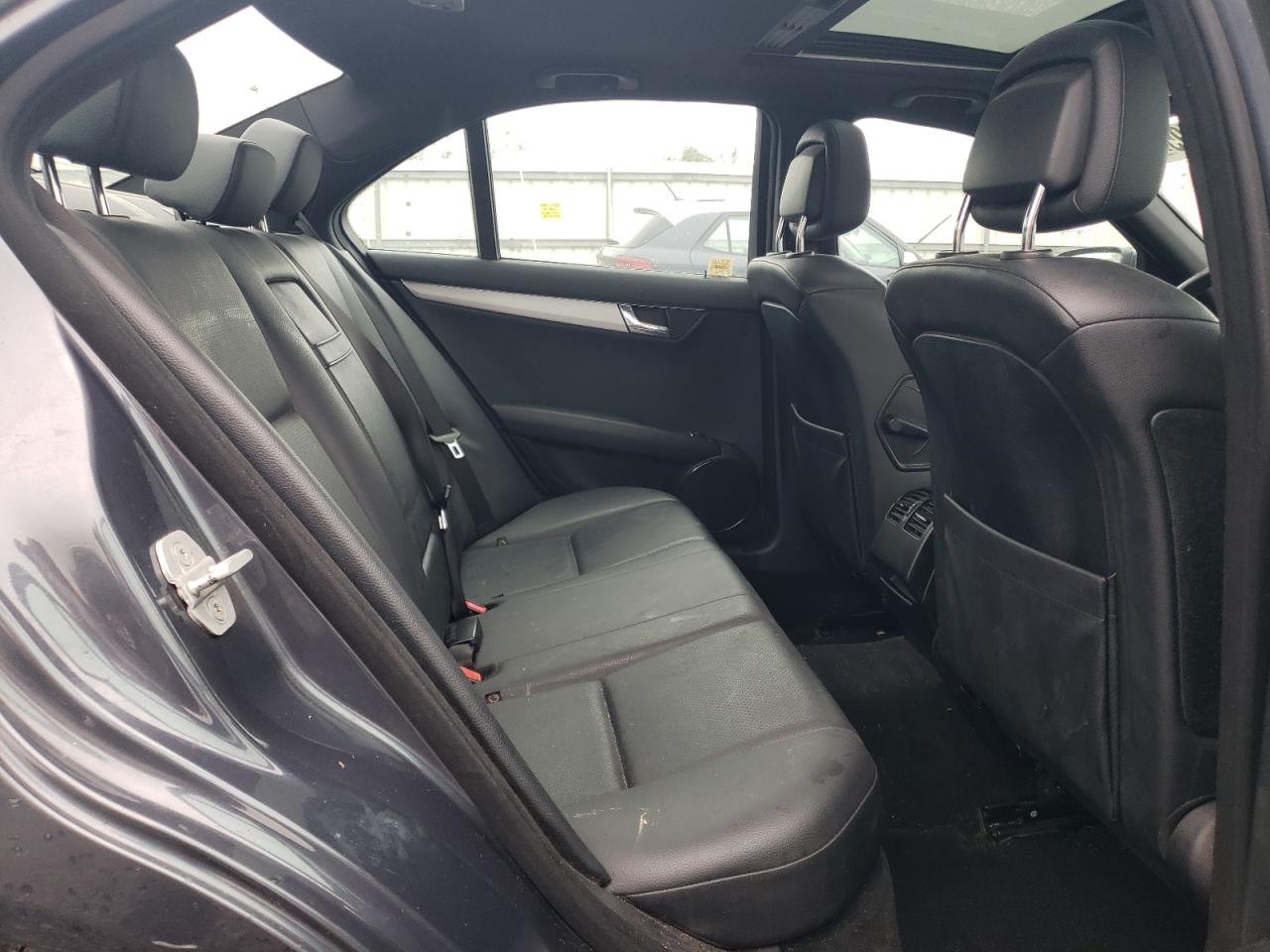 2008 Mercedes-benz C 300 Blue vin: WDDGF54X78F071101
