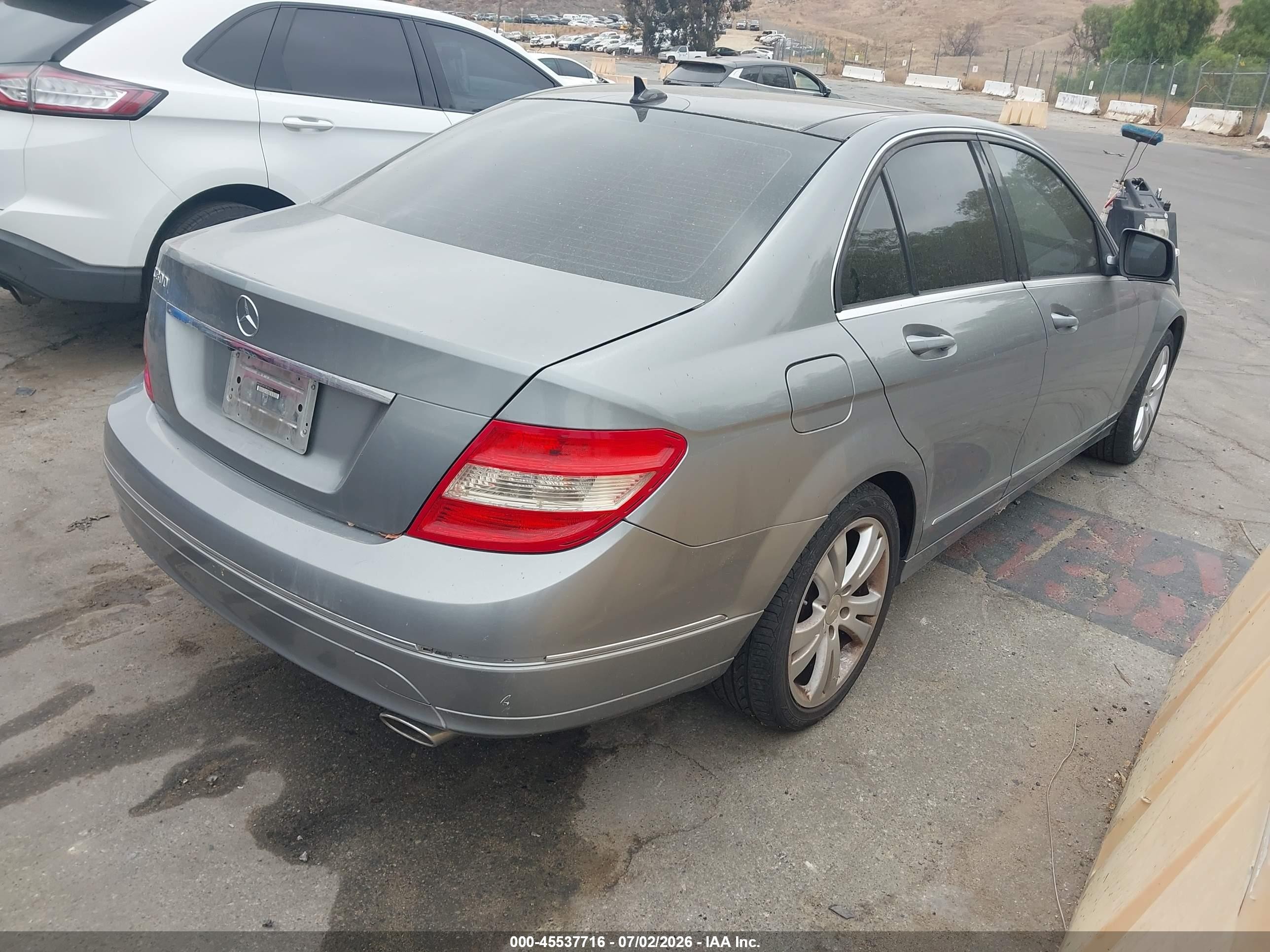 2008 Mercedes-benz C 300 Luxury/sport Silver vin: WDDGF54X78F080204