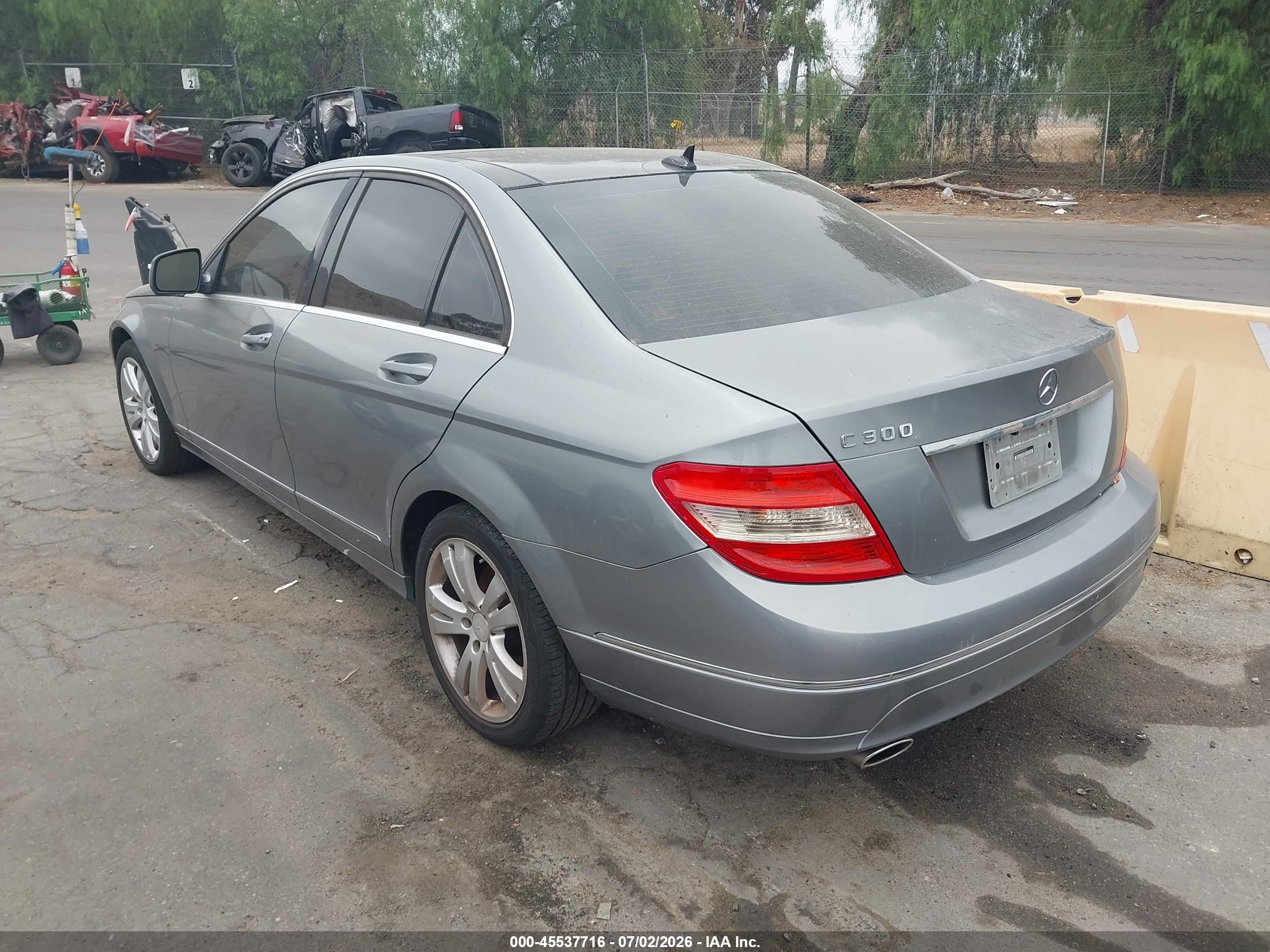 2008 Mercedes-benz C 300 Luxury/sport Silver vin: WDDGF54X78F080204