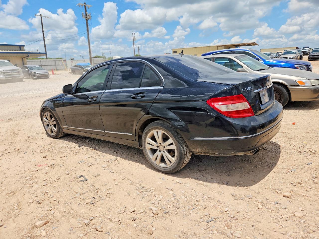 2009 Mercedes-benz C 300 Черный vin: WDDGF54X79R045825