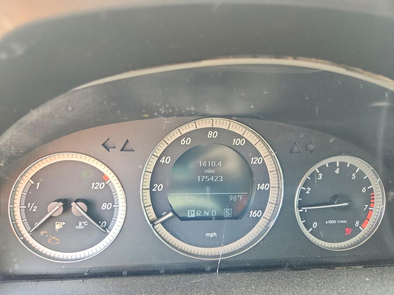2009 Mercedes-benz C 300 Черный vin: WDDGF54X79R045825