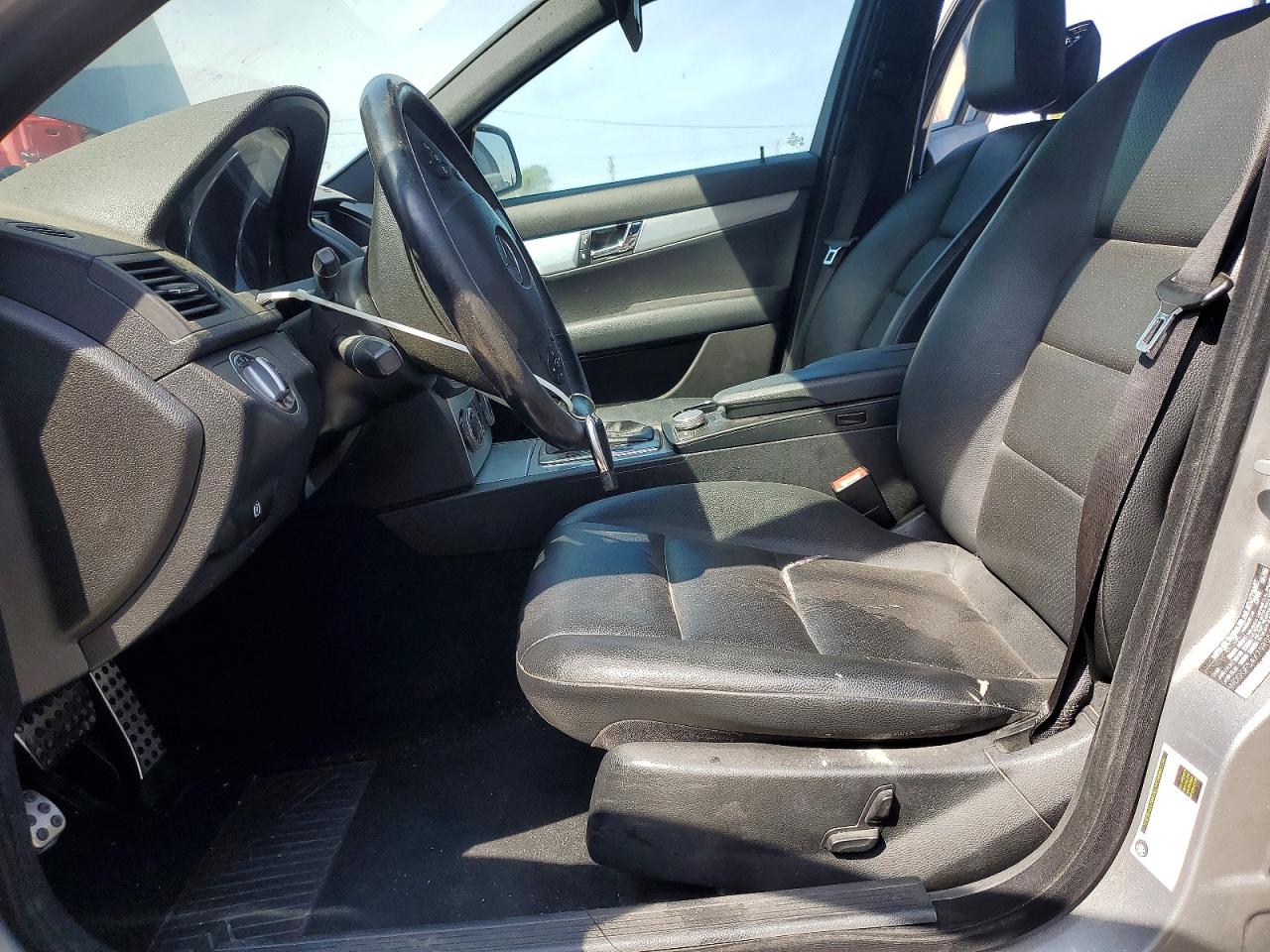 2009 Mercedes-benz C 300 Gray vin: WDDGF54X79R057571