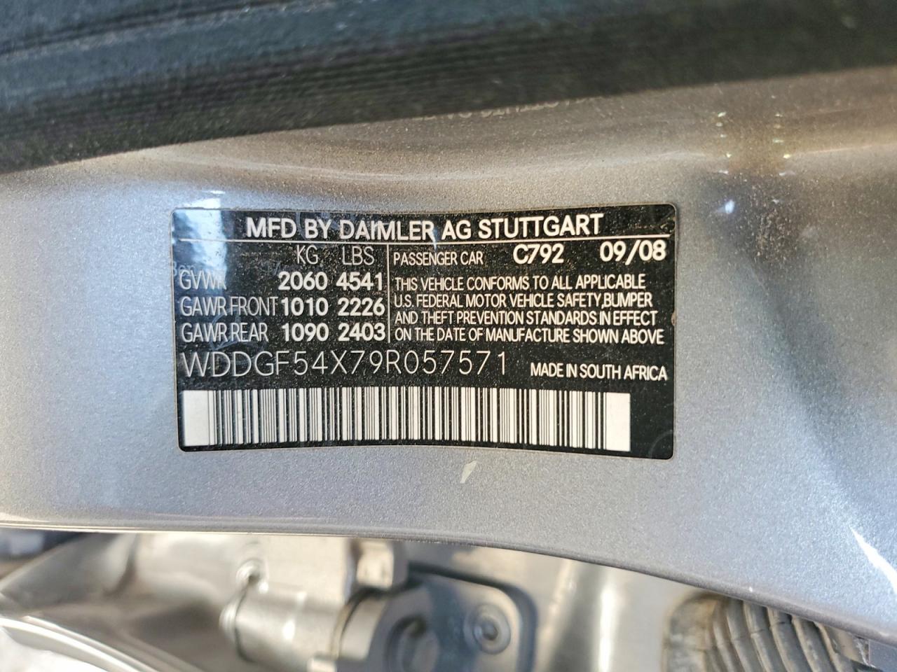 2009 Mercedes-benz C 300 Gray vin: WDDGF54X79R057571