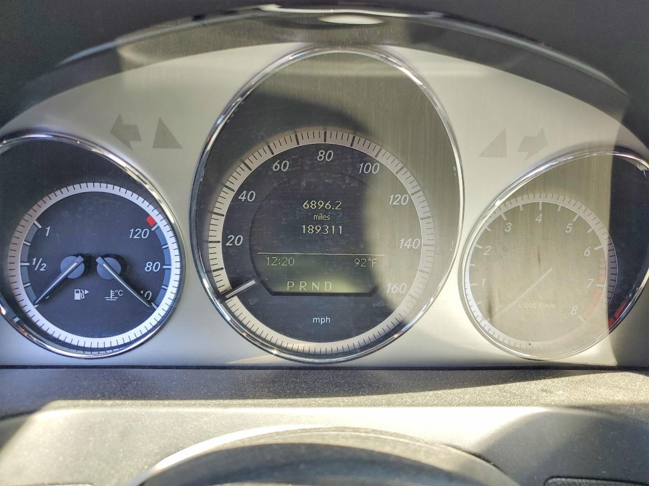 2009 Mercedes-benz C 300 Красный vin: WDDGF54X79R065105