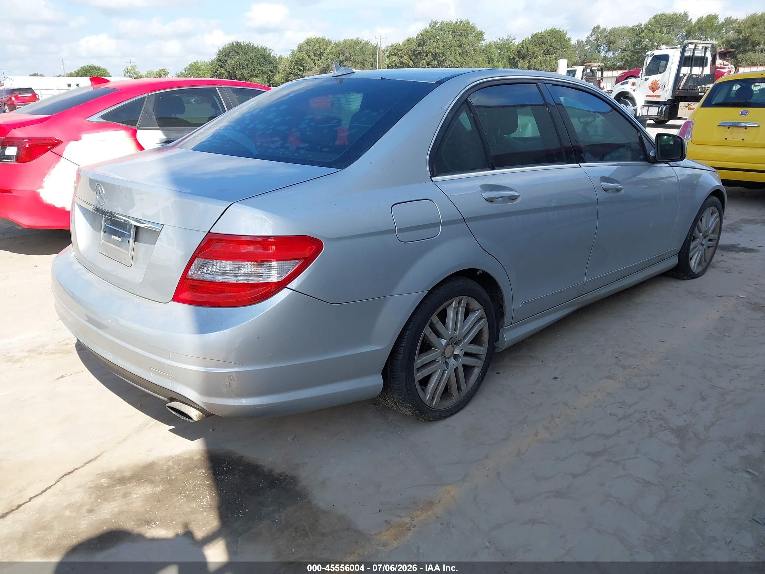2009 Mercedes-benz C 300 Sport Silver vin: WDDGF54X79R074970