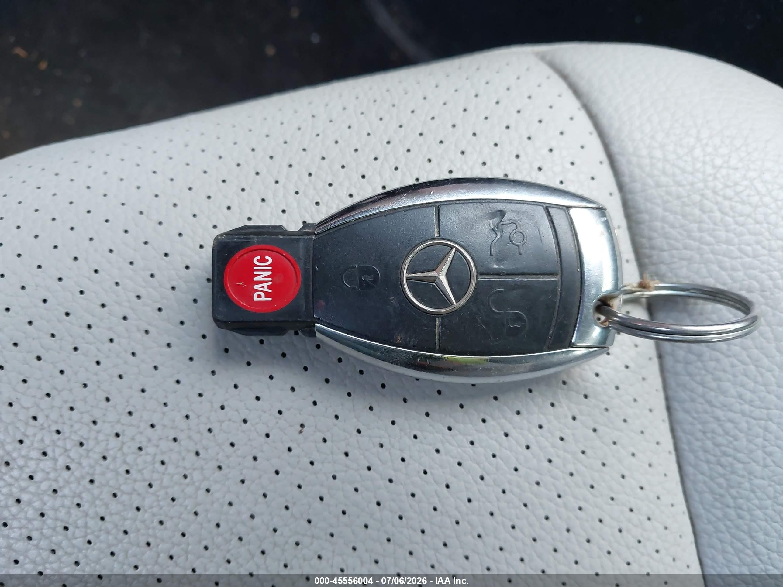 2009 Mercedes-benz C 300 Sport Silver vin: WDDGF54X79R074970