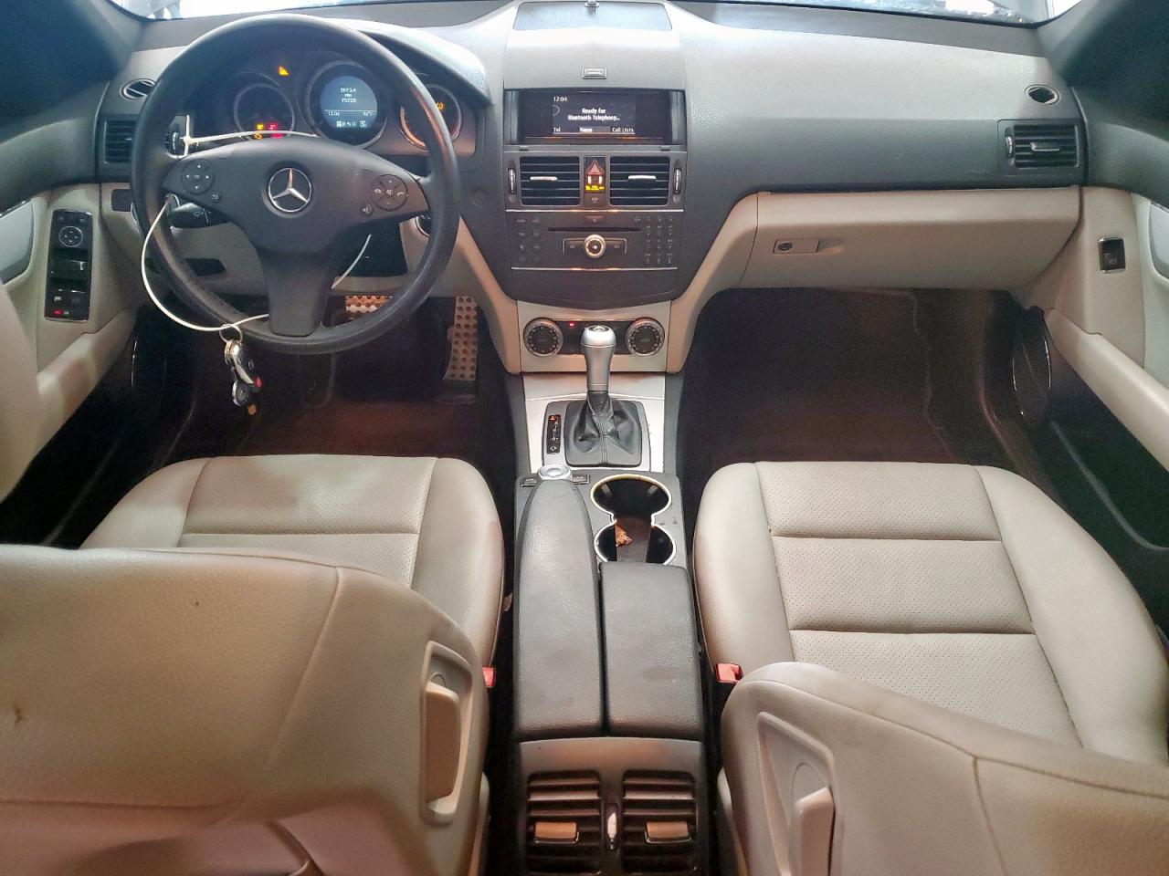 2009 Mercedes-benz C 300 Серый vin: WDDGF54X79R082776
