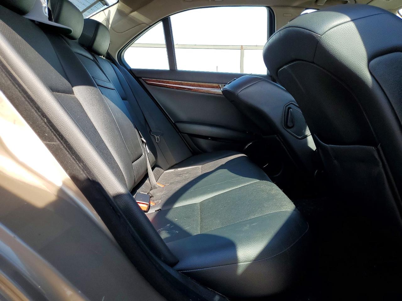 2008 Mercedes-benz C 300 Серый vin: WDDGF54X88F074802