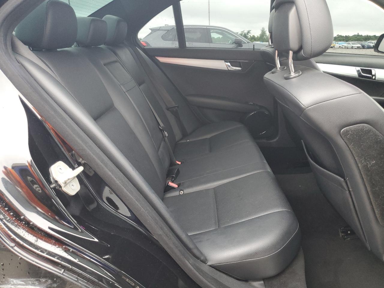 2008 Mercedes-benz C 300 Черный vin: WDDGF54X88F113081