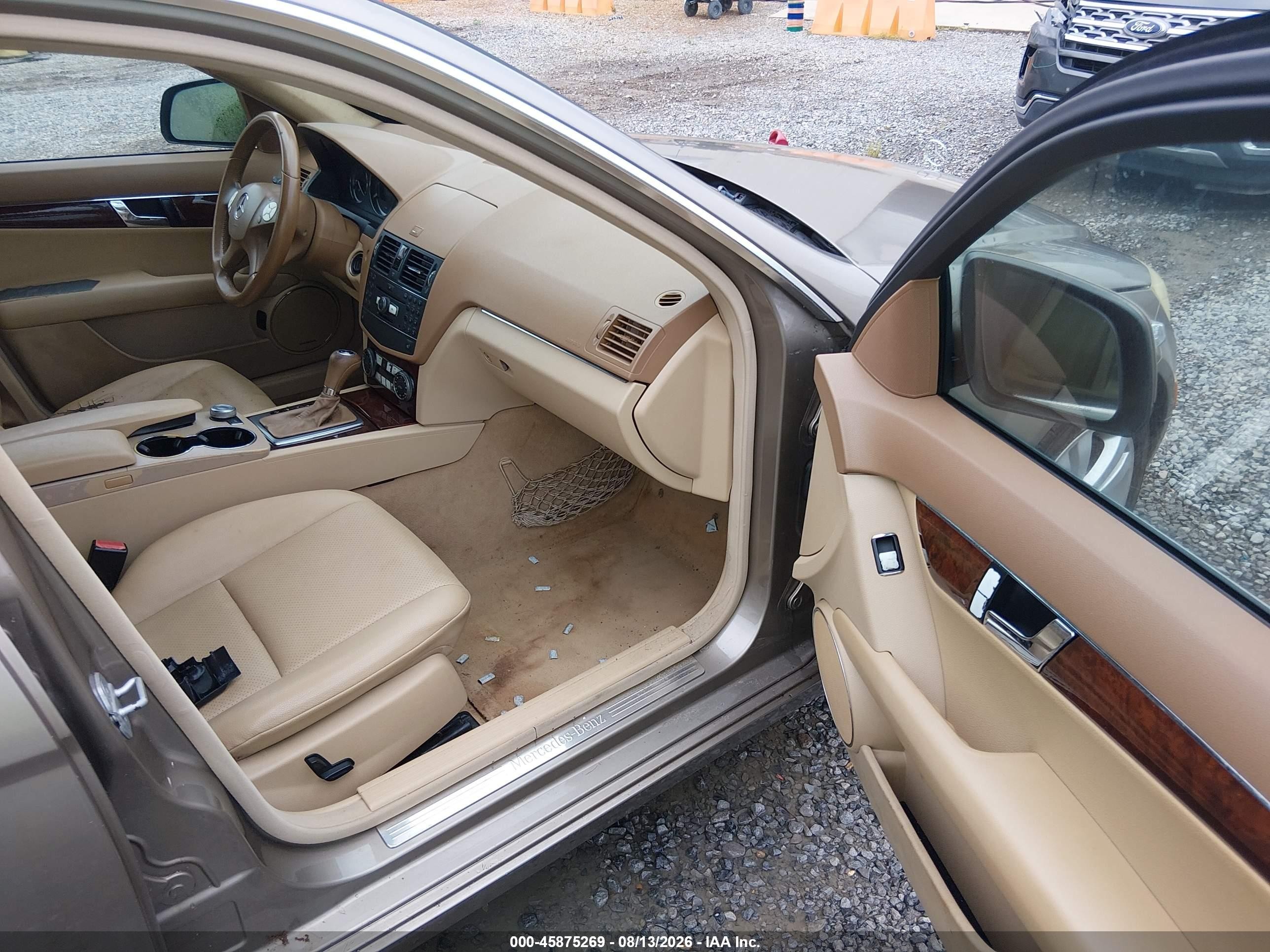 2008 Mercedes-benz C 300 Luxury Бежевый vin: WDDGF54X88F126137
