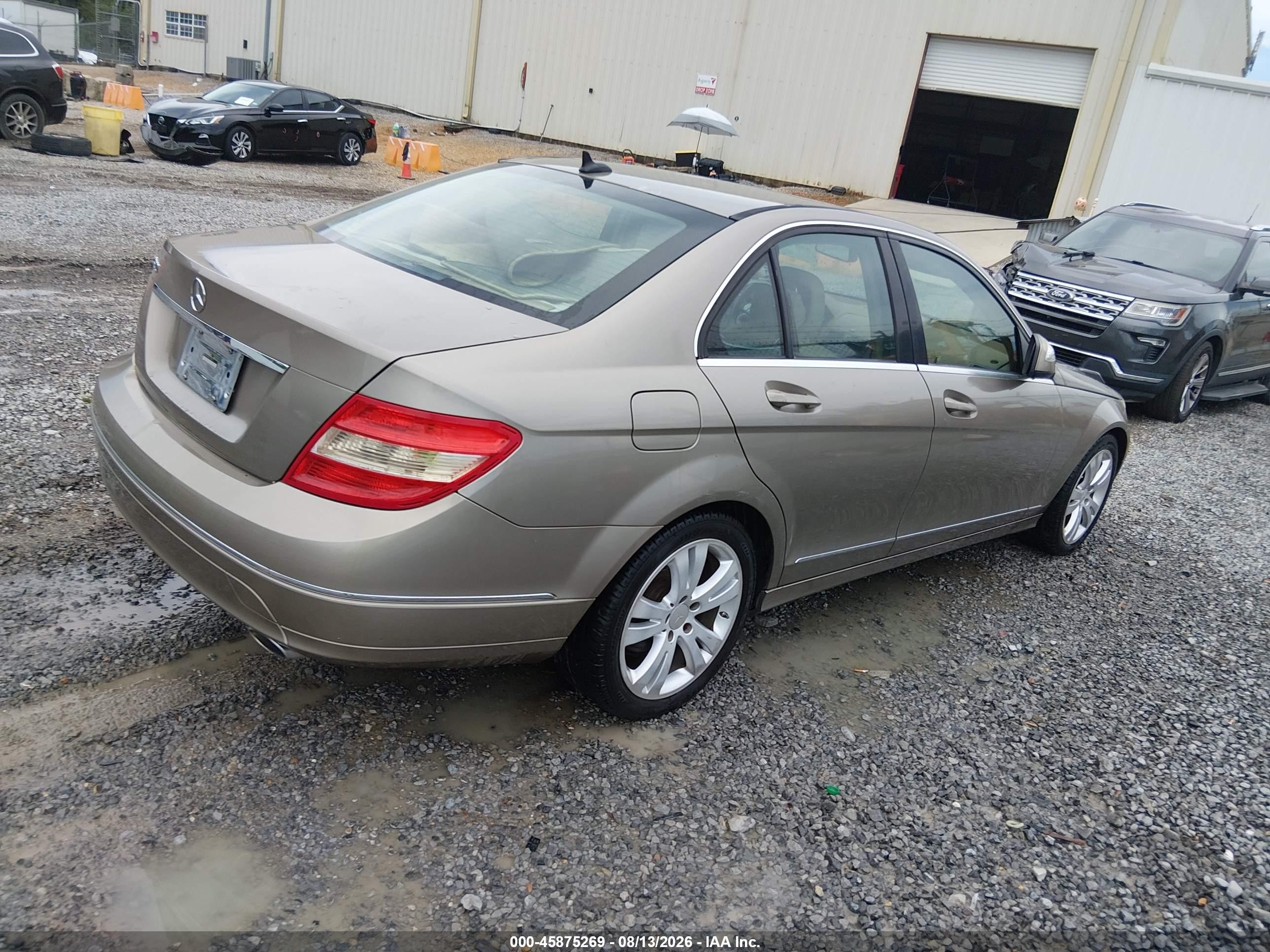 2008 Mercedes-benz C 300 Luxury Бежевый vin: WDDGF54X88F126137