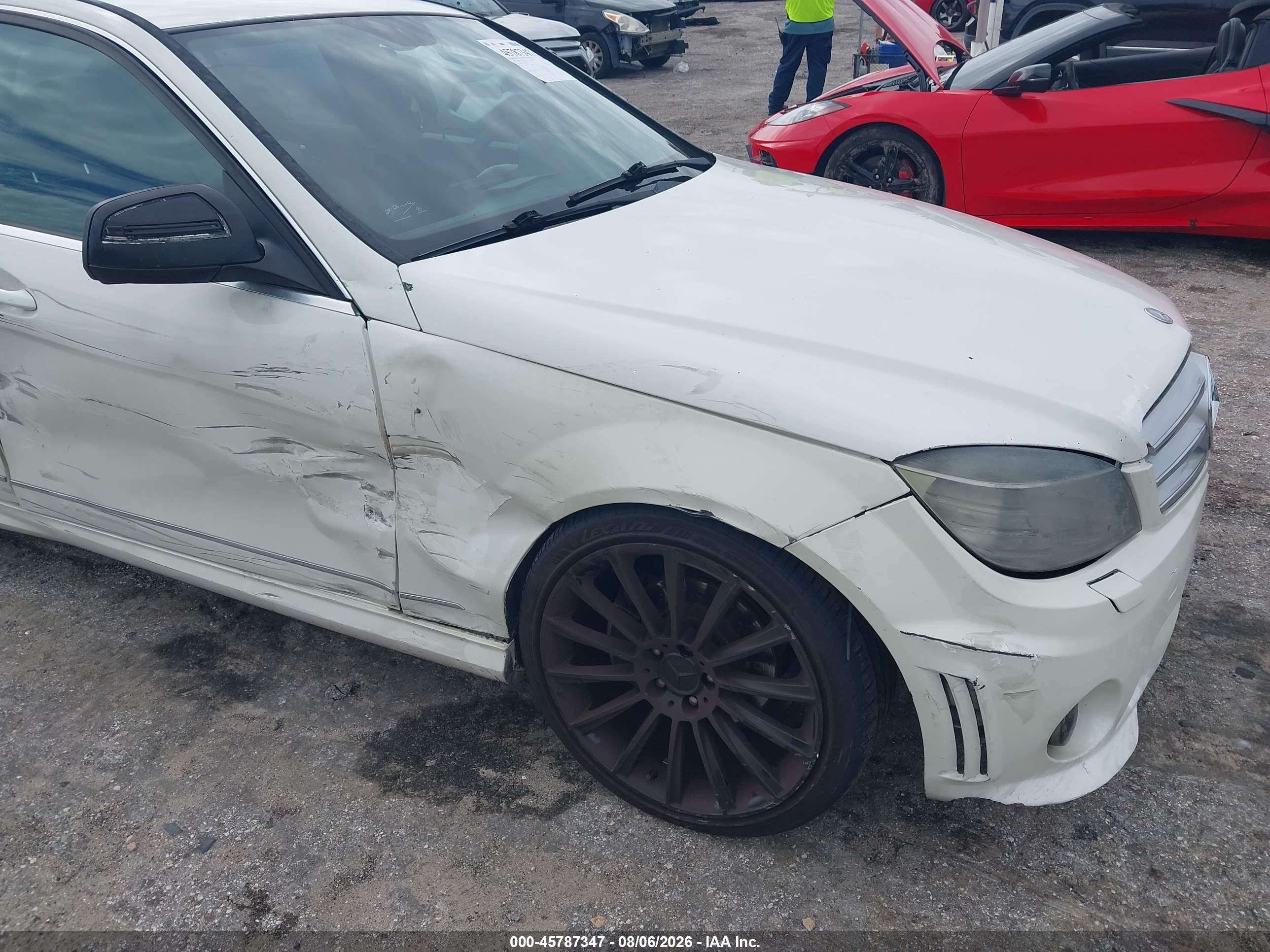 2008 Mercedes-benz C 300 Luxury/sport White vin: WDDGF54X88F183325