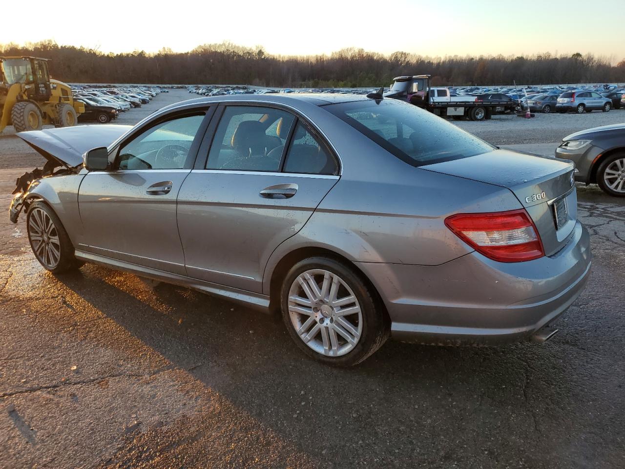 2008 Mercedes-benz C 300 Серебряный vin: WDDGF54X88R015988