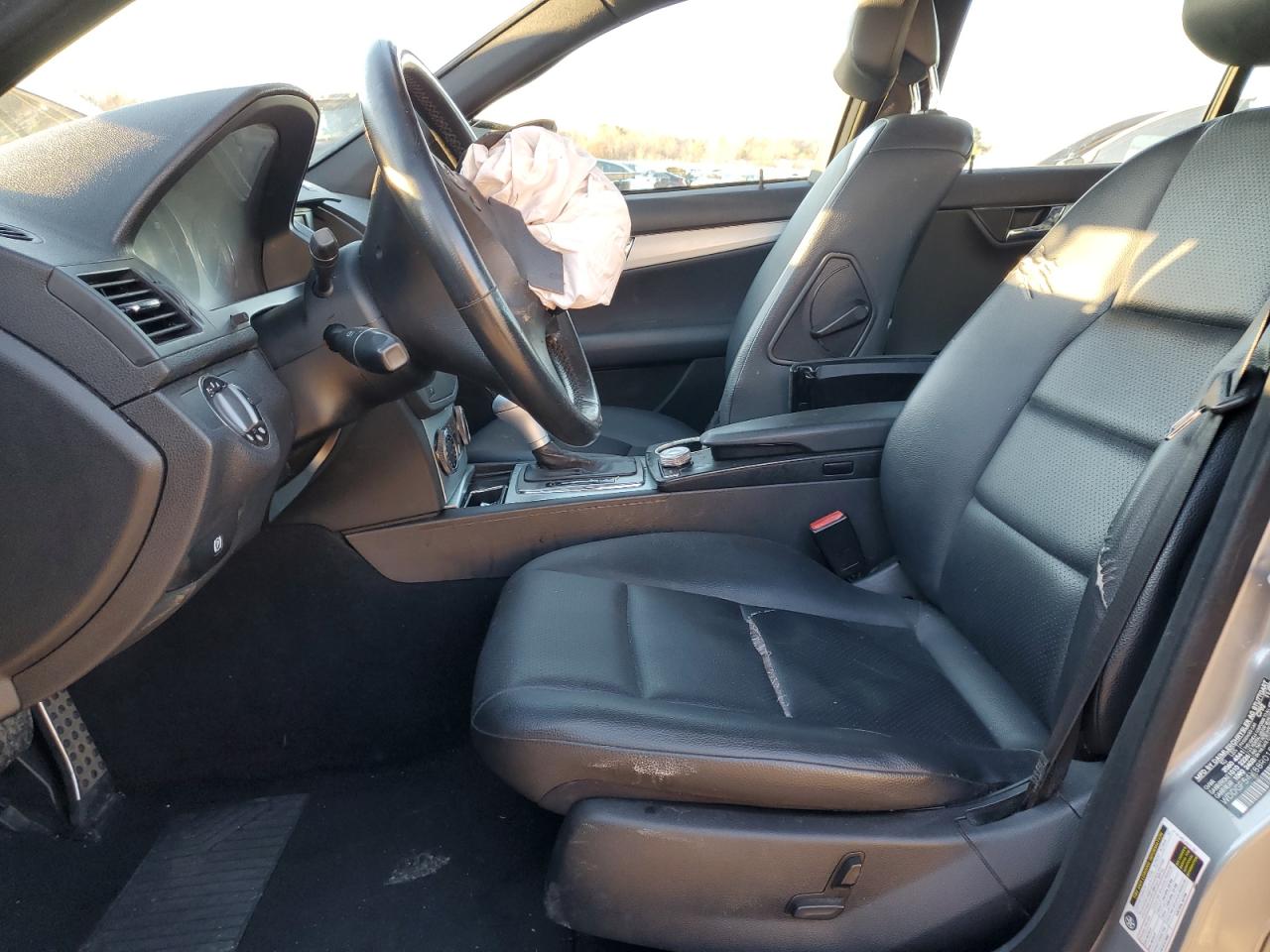 2008 Mercedes-benz C 300 Серебряный vin: WDDGF54X88R015988