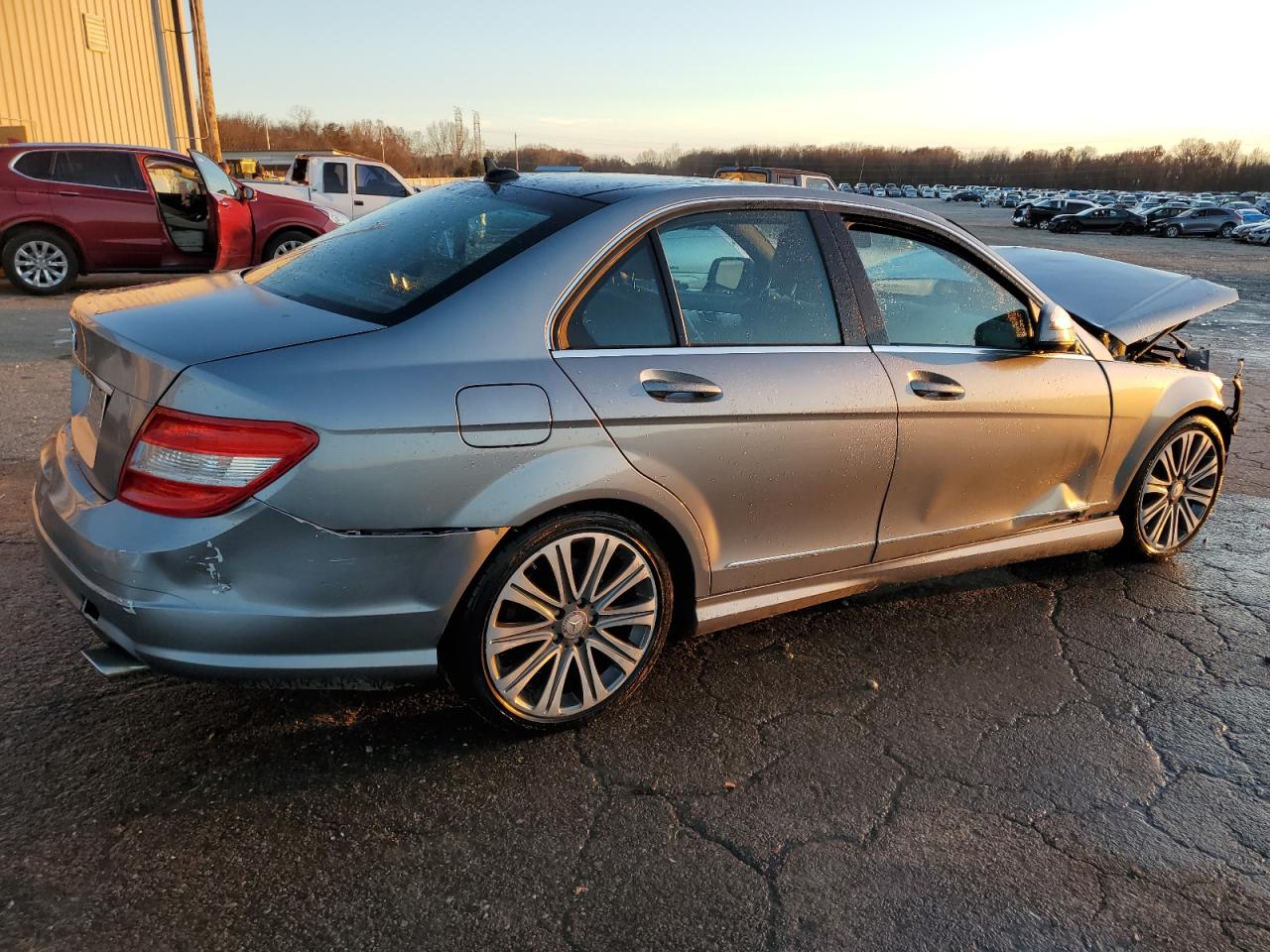 2008 Mercedes-benz C 300 Серебряный vin: WDDGF54X88R015988