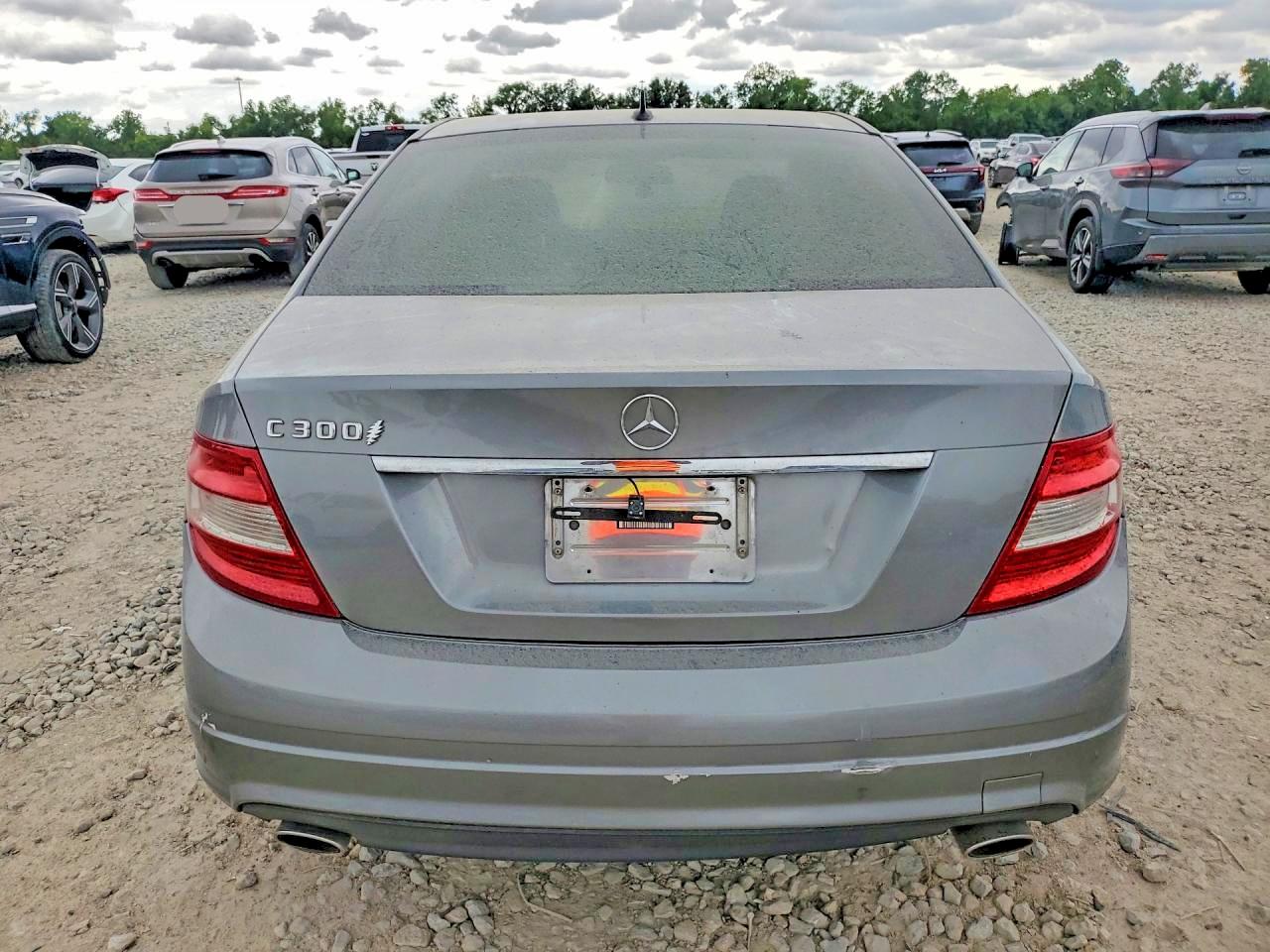 2008 Mercedes-benz C 300 Silver vin: WDDGF54X88R034251