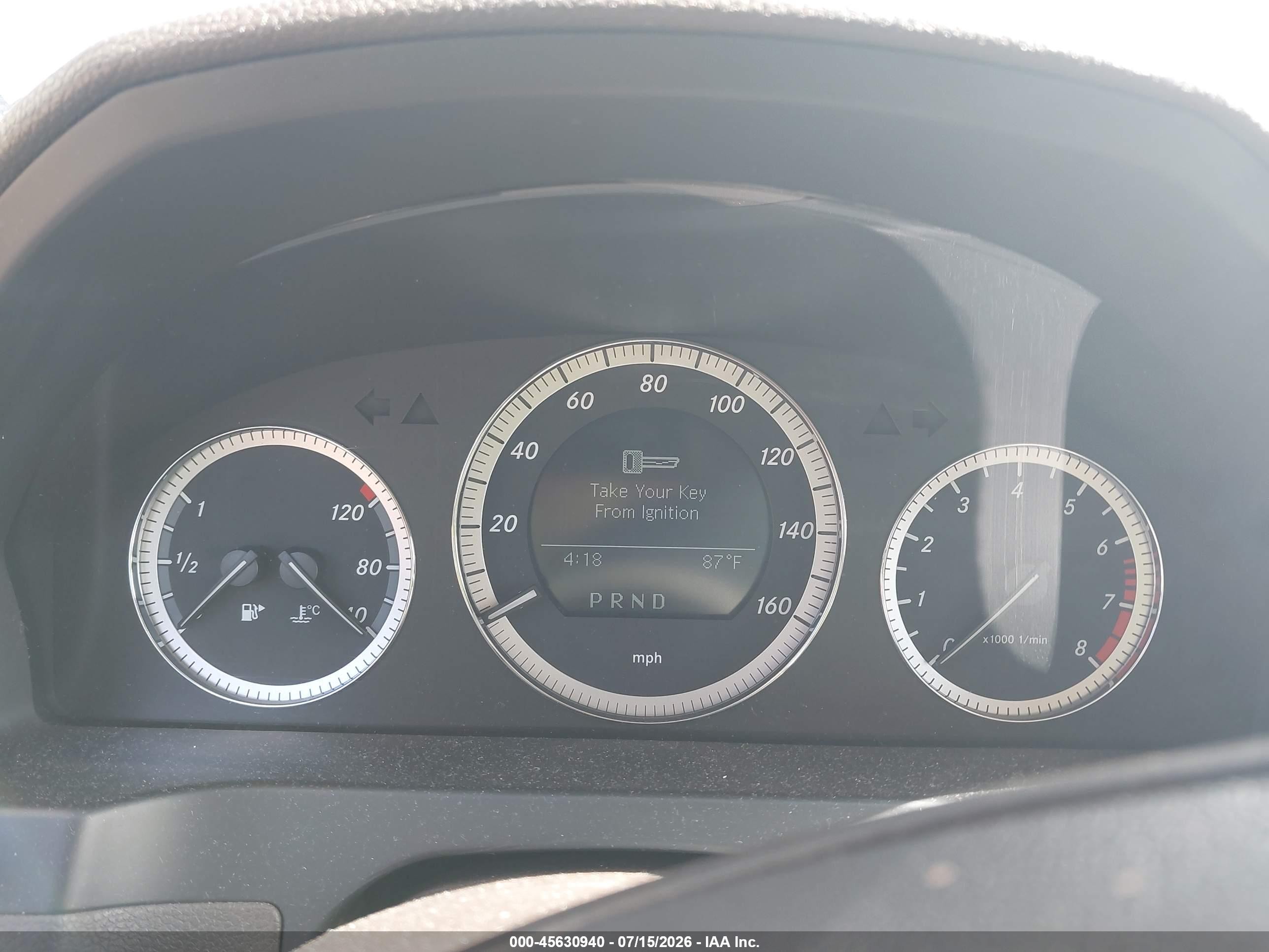 2009 Mercedes-benz C 300 Luxury/sport White vin: WDDGF54X89F218219