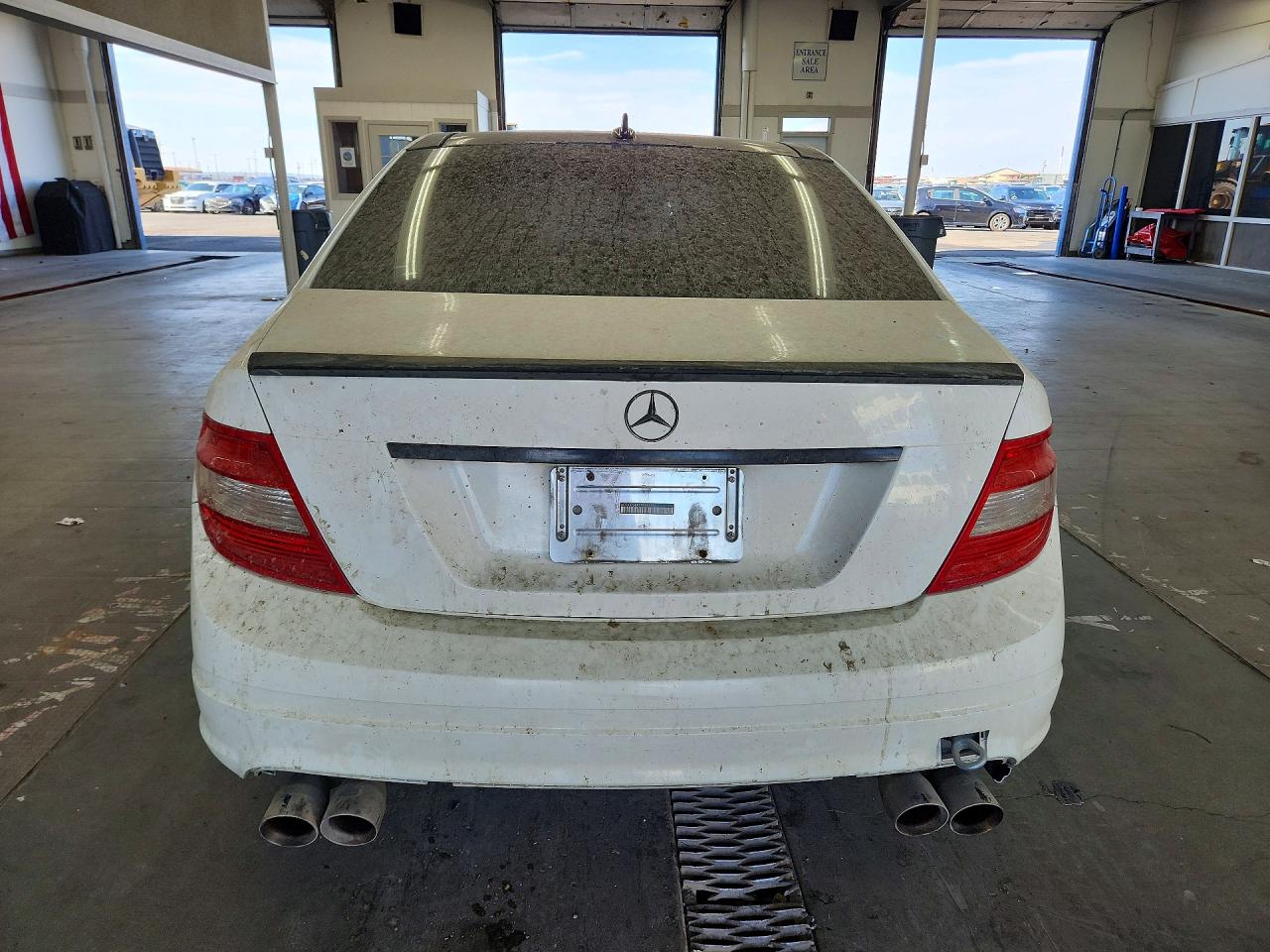 2009 Mercedes-benz C 300 White vin: WDDGF54X89F244562