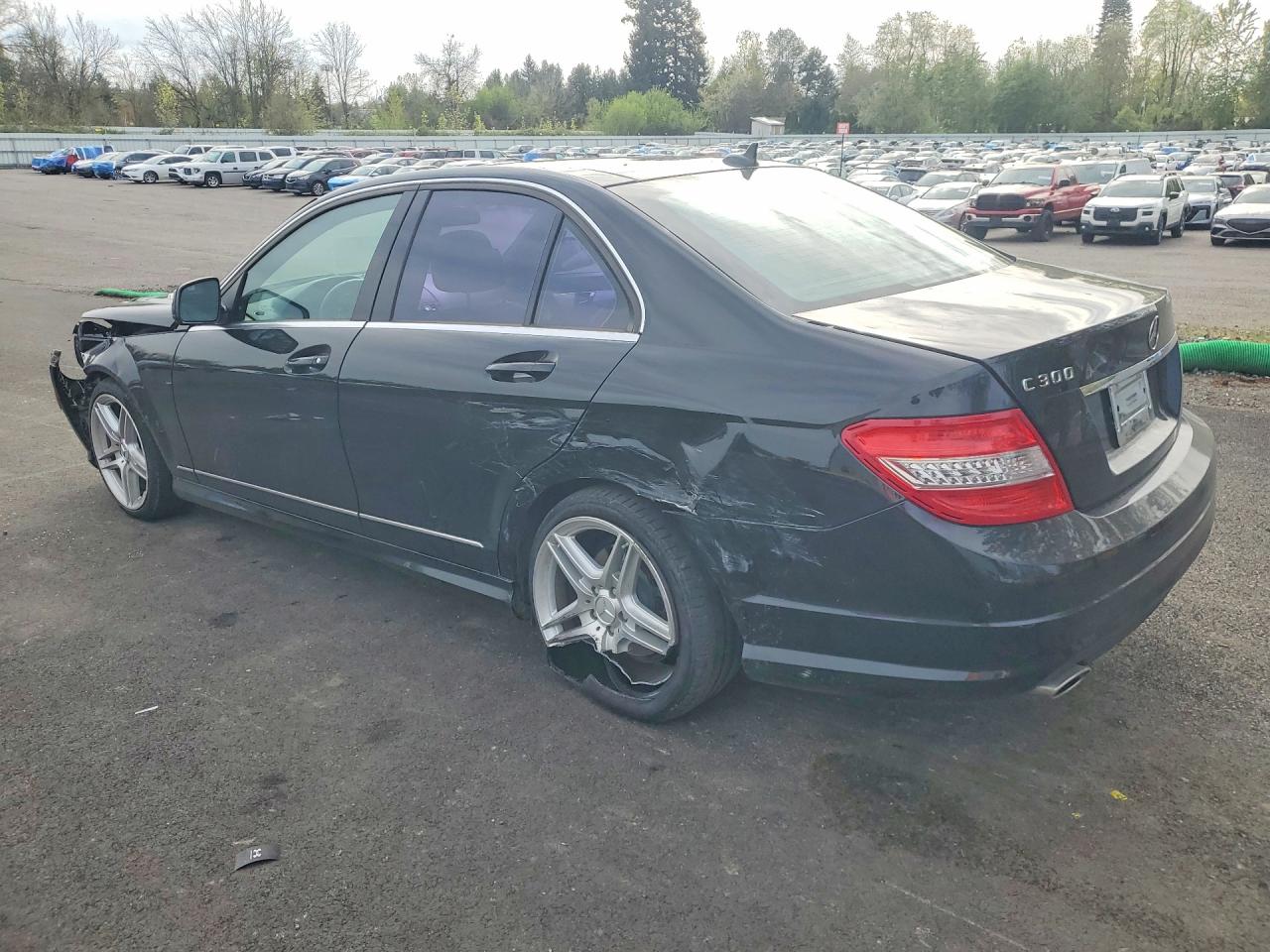 2009 Mercedes-benz C 300 Black vin: WDDGF54X89F263211