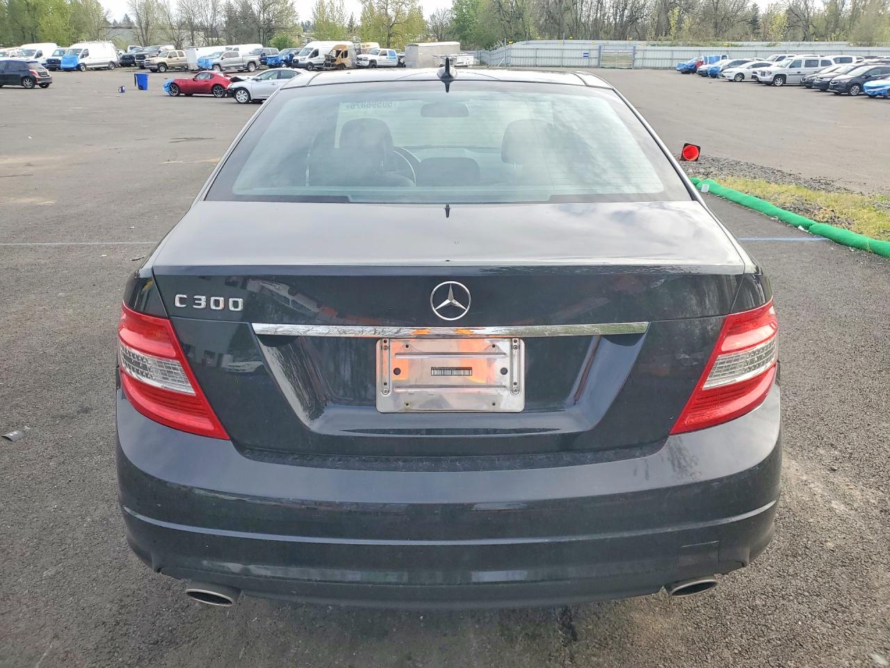 2009 Mercedes-benz C 300 Black vin: WDDGF54X89F263211