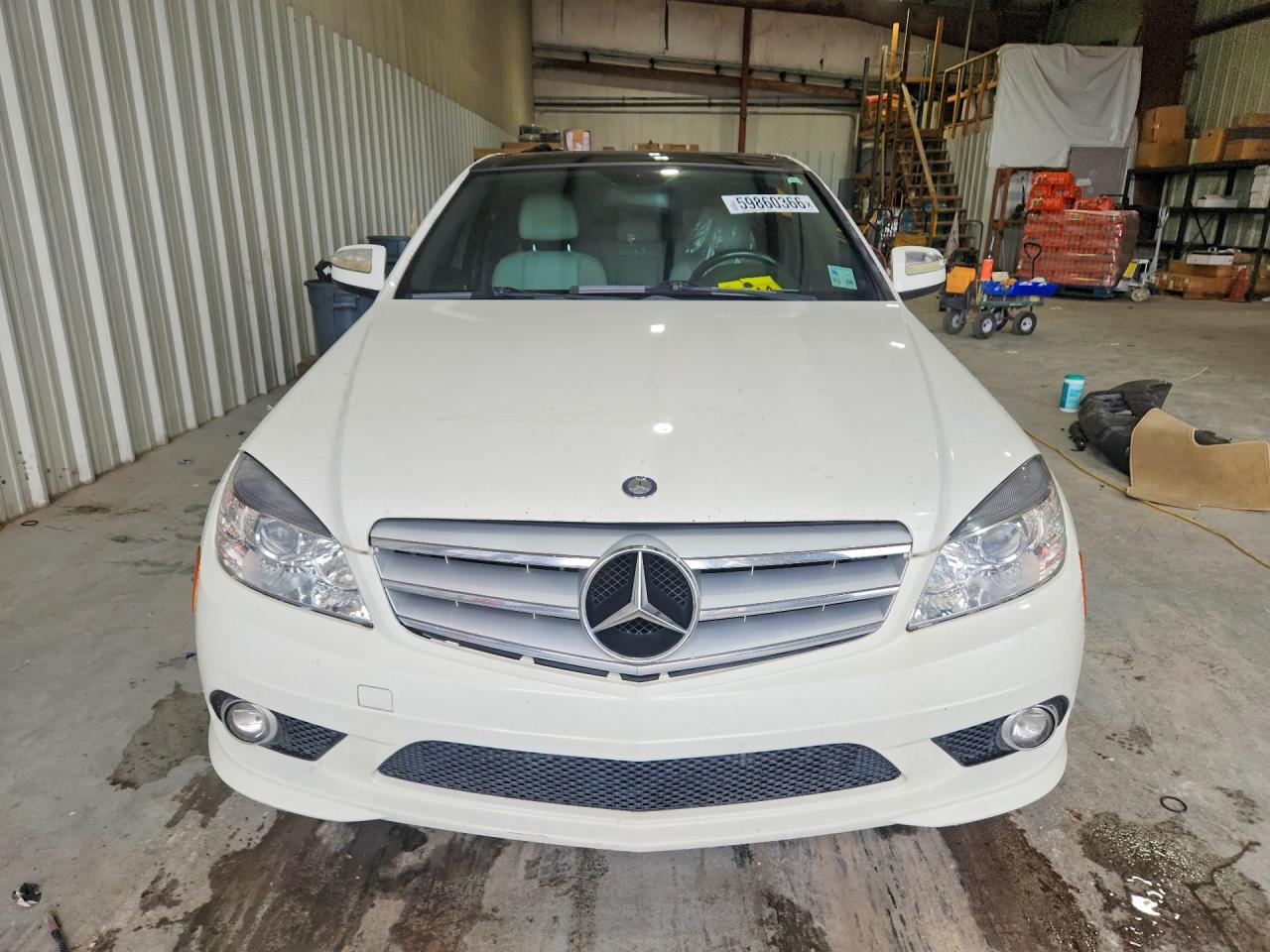 2009 Mercedes-benz C 300 White vin: WDDGF54X89R049639
