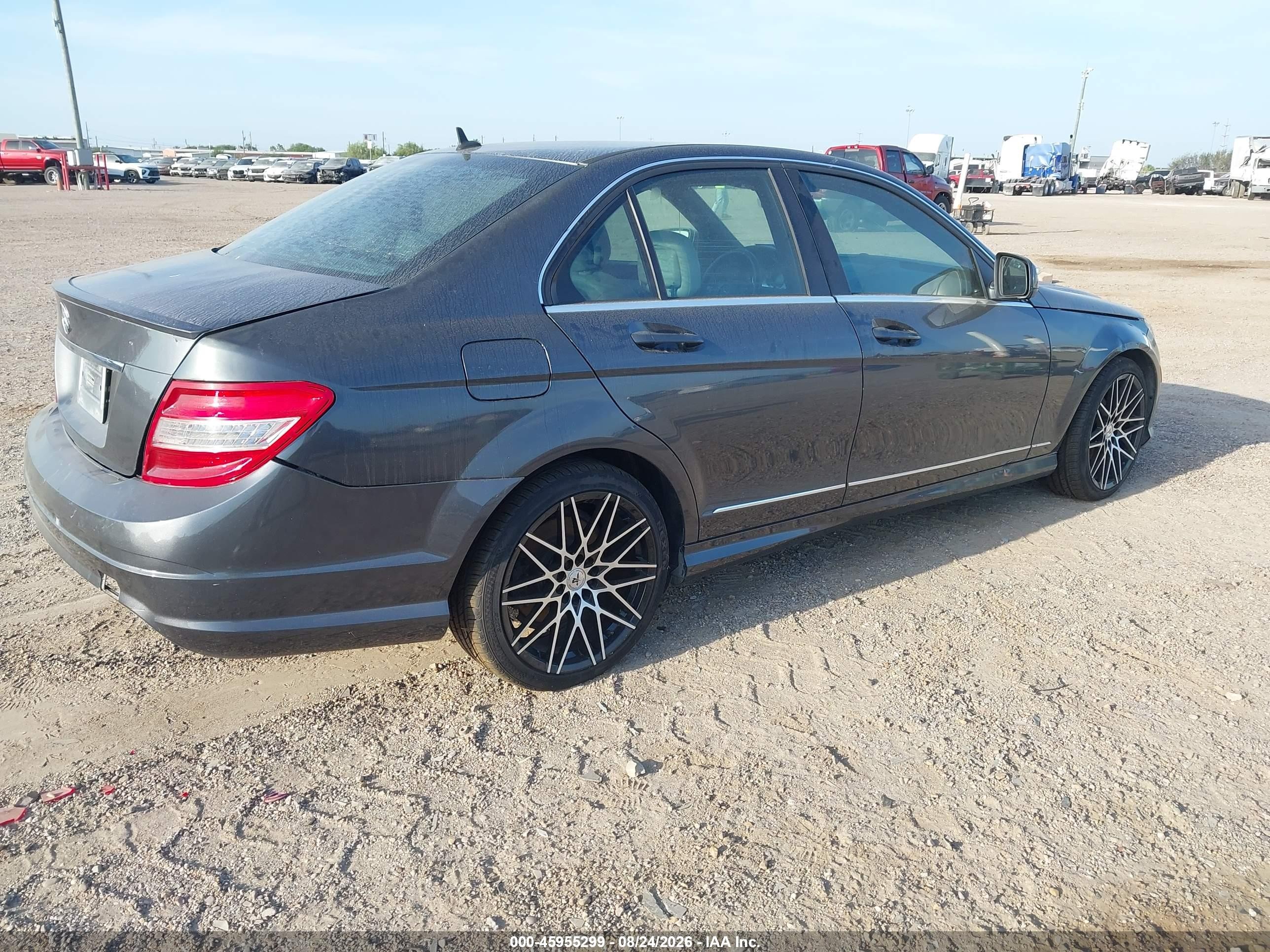 2009 Mercedes-benz C 300 Luxury/sport Gray vin: WDDGF54X89R062231
