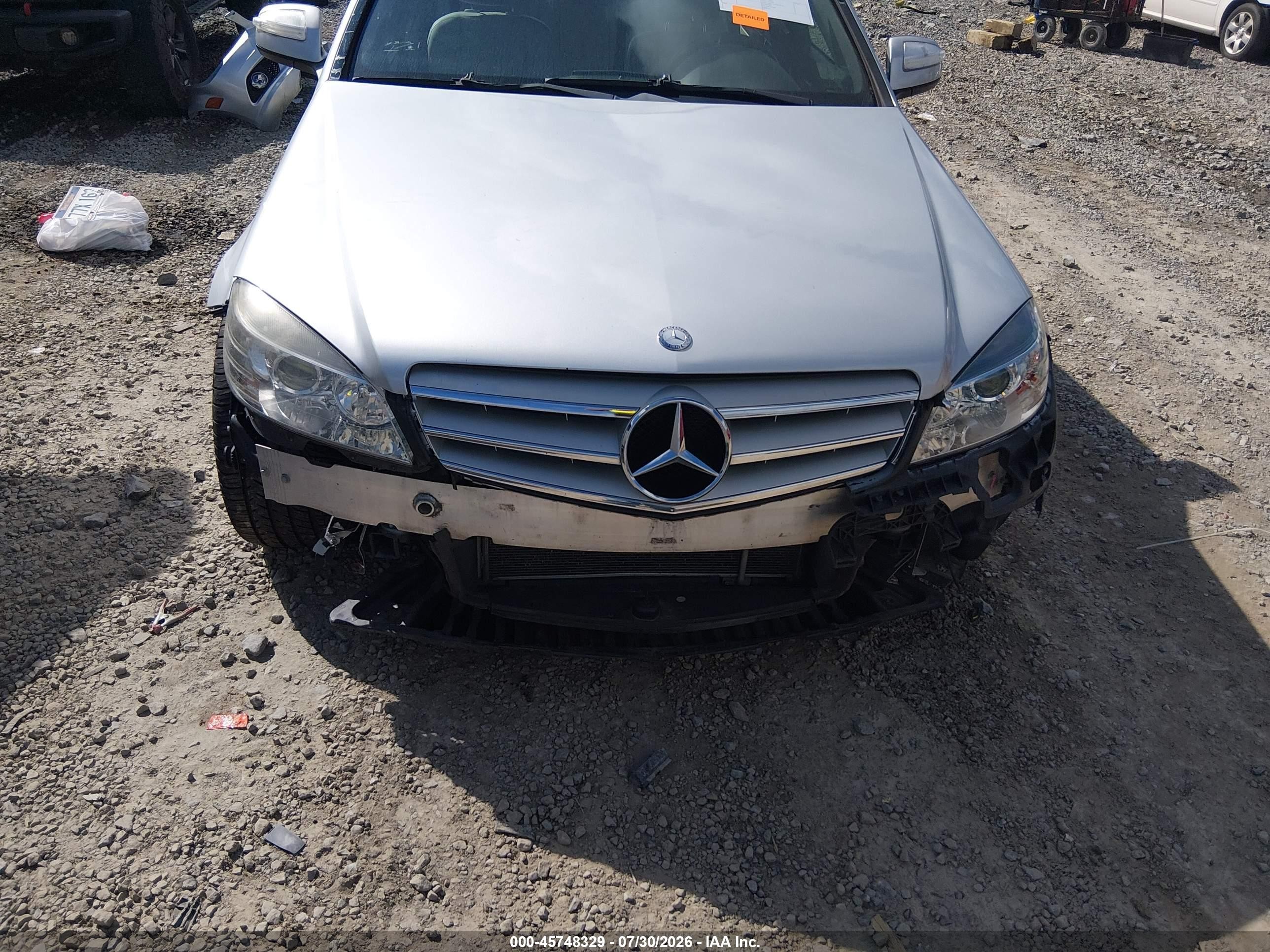 2009 Mercedes-benz C 300 Luxury/sport Silver vin: WDDGF54X89R079899