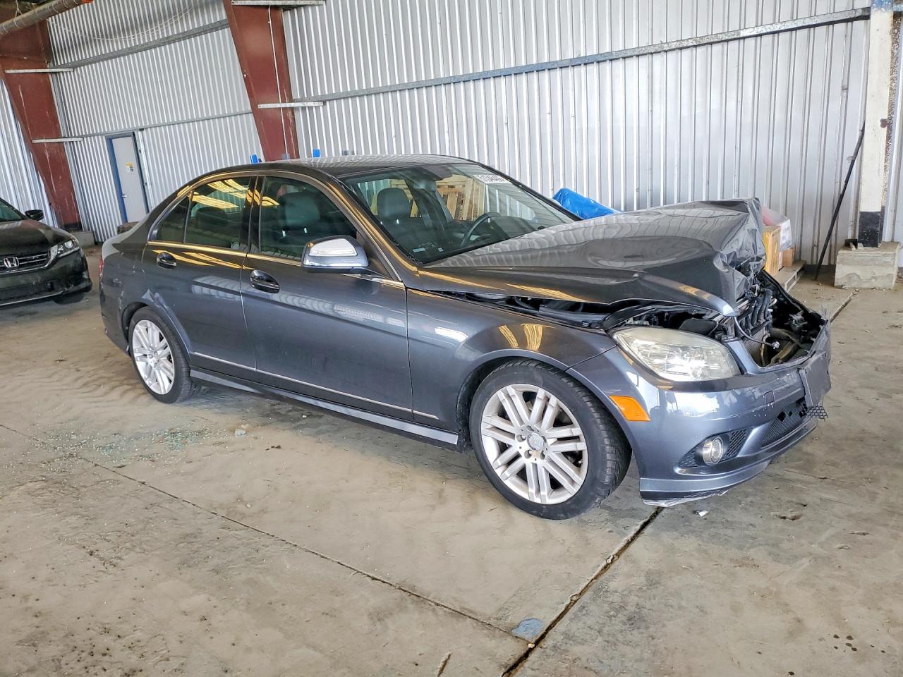 2009 Mercedes-benz C 300 Gray vin: WDDGF54X89R083211