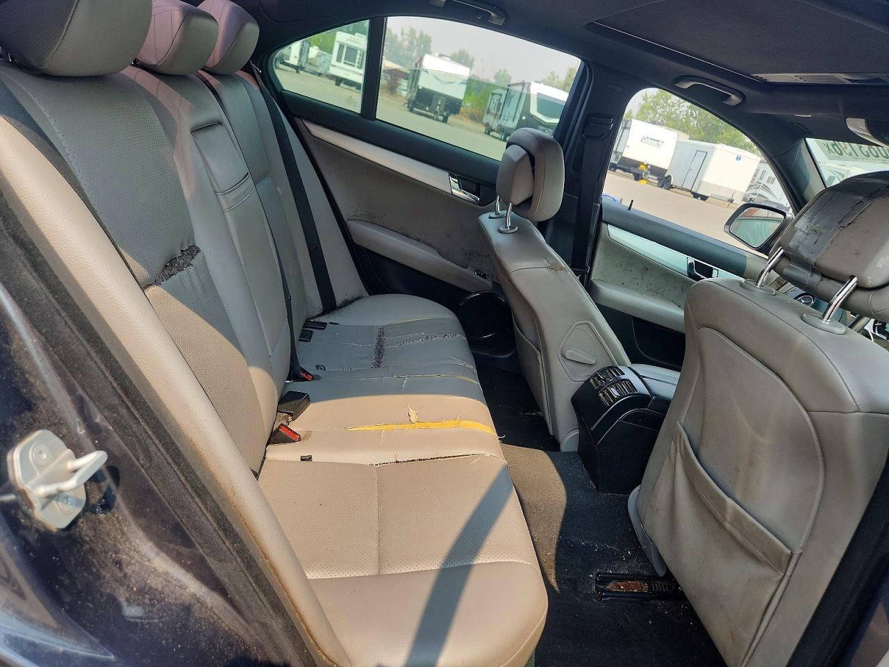 2008 Mercedes-benz C 300 Gray vin: WDDGF54X98F173967