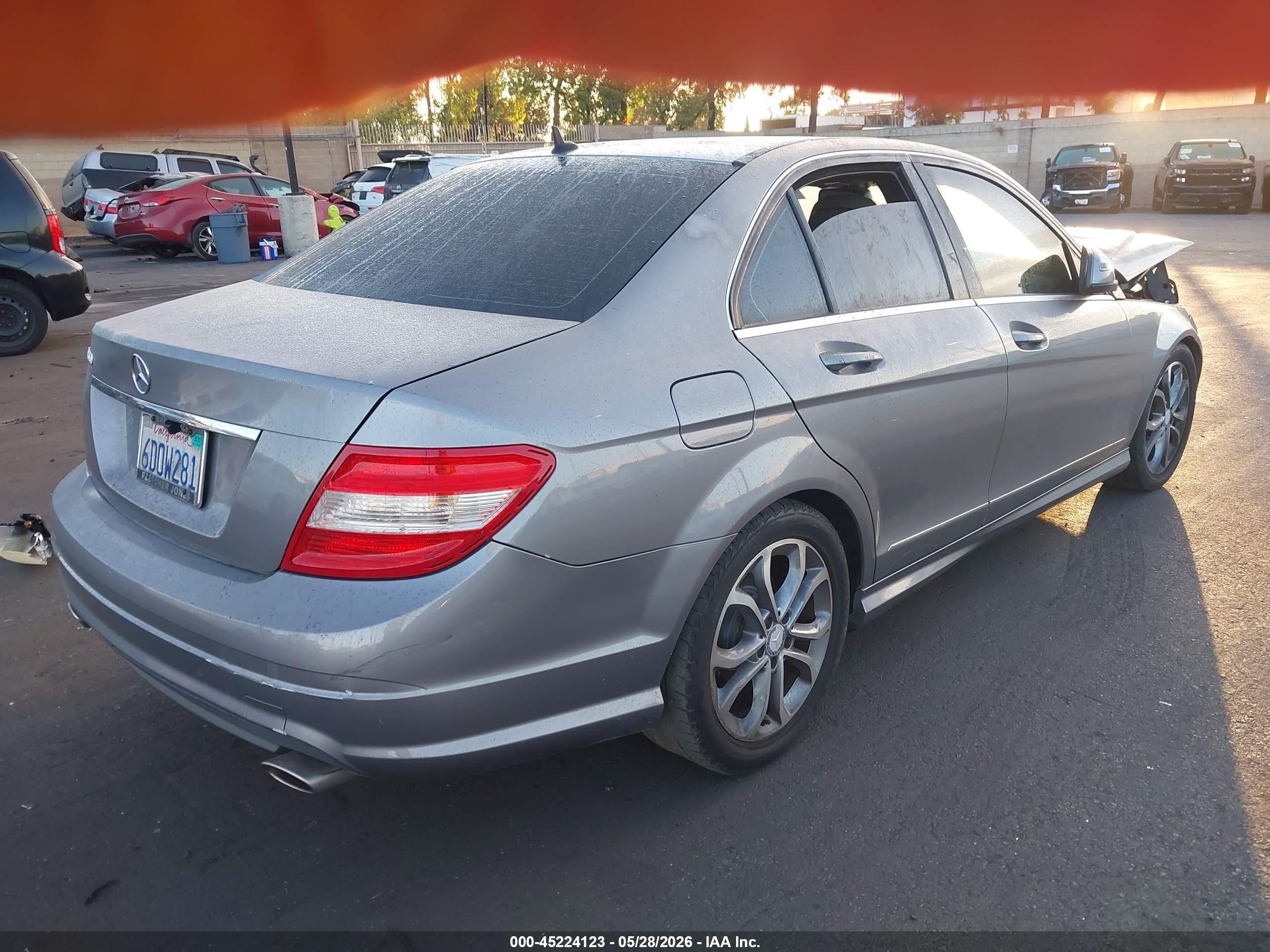 2008 Mercedes-benz C 300 Sport Silver vin: WDDGF54X98R020861