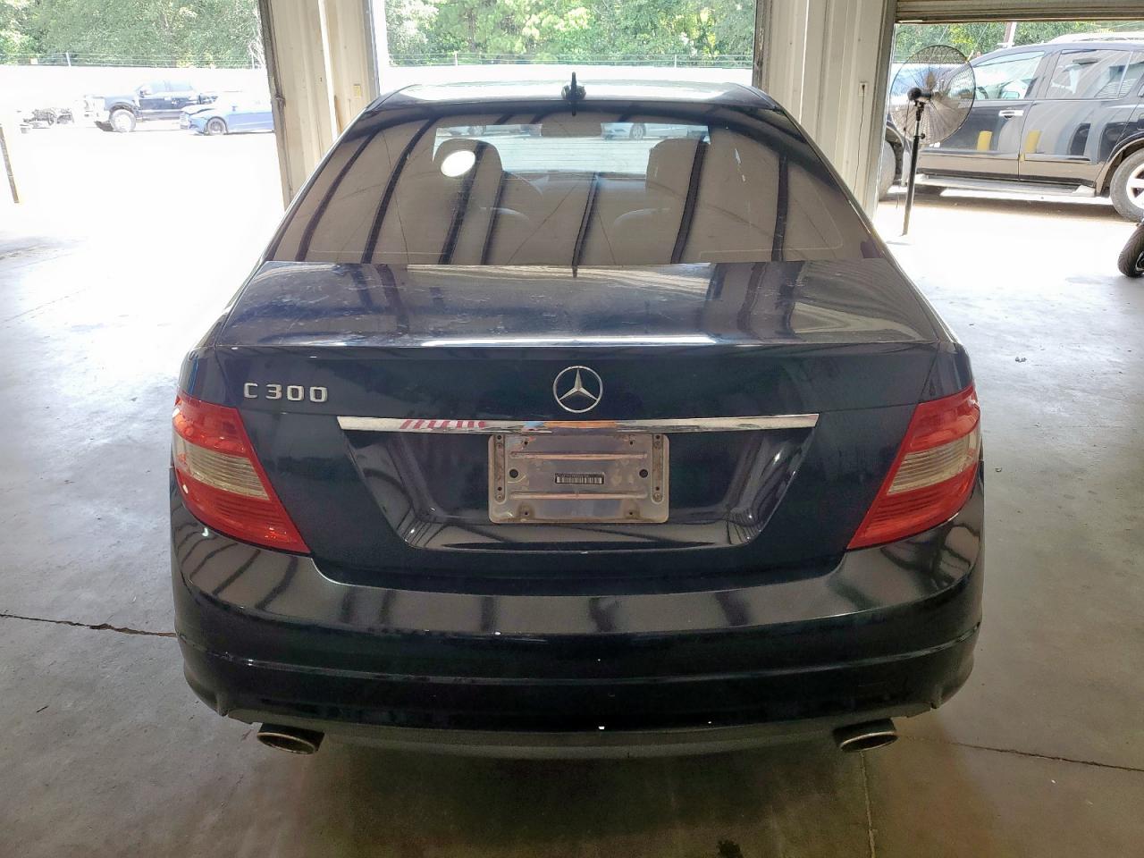 2008 Mercedes-benz C 300 Black vin: WDDGF54X98R036154