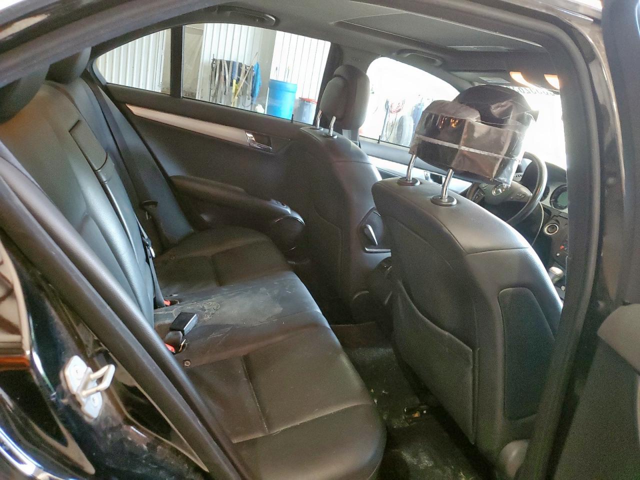 2008 Mercedes-benz C 300 Black vin: WDDGF54X98R036154