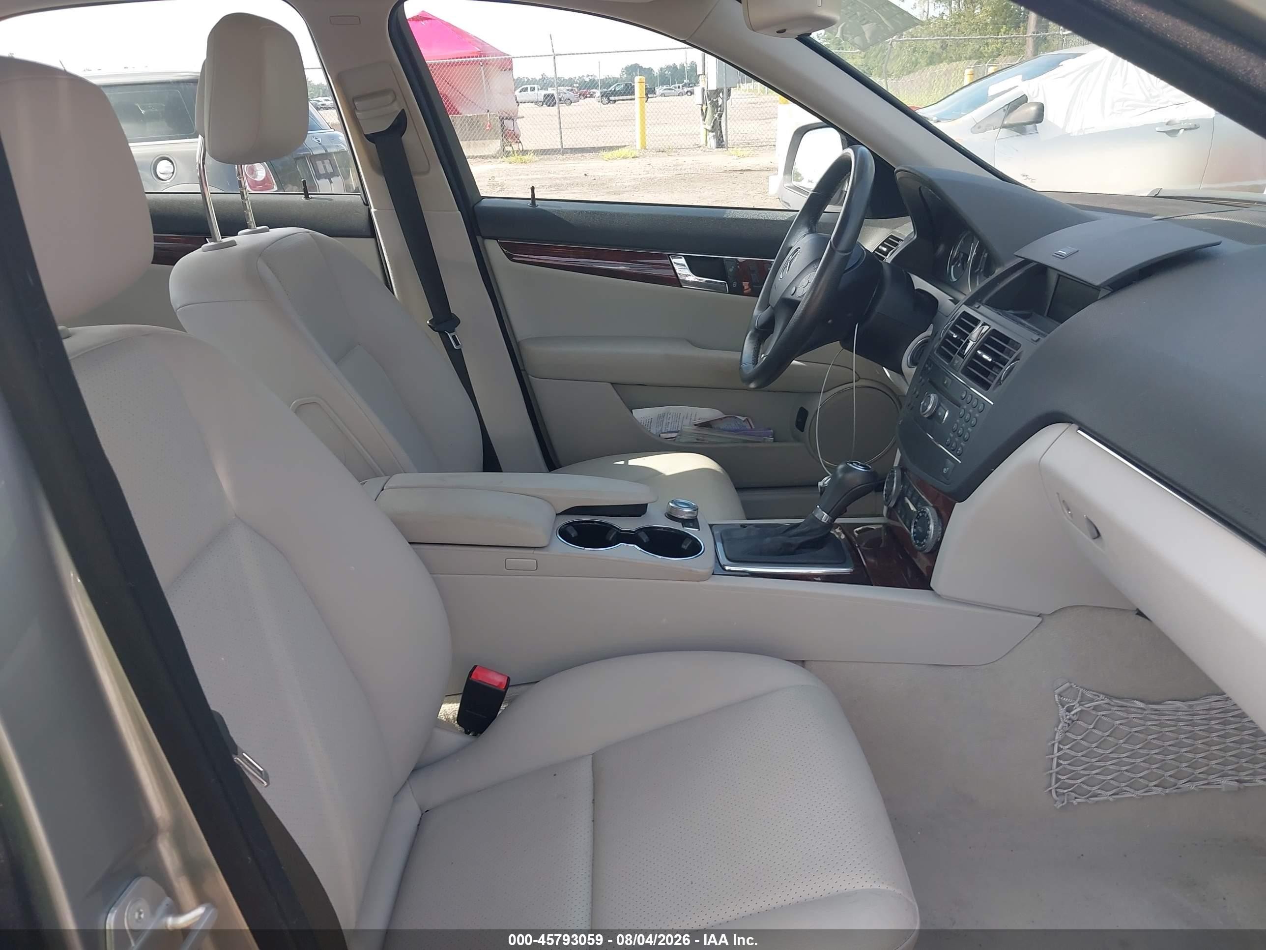 2009 Mercedes-benz C 300 Luxury/sport Silver vin: WDDGF54X99F216186
