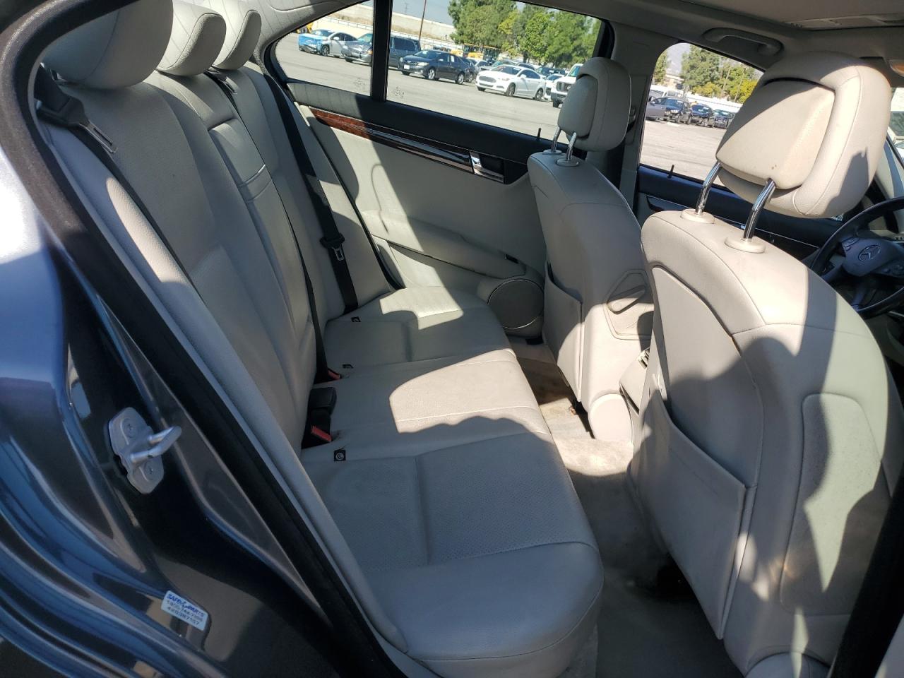 2009 Mercedes-benz C 300 Charcoal vin: WDDGF54X99R064392