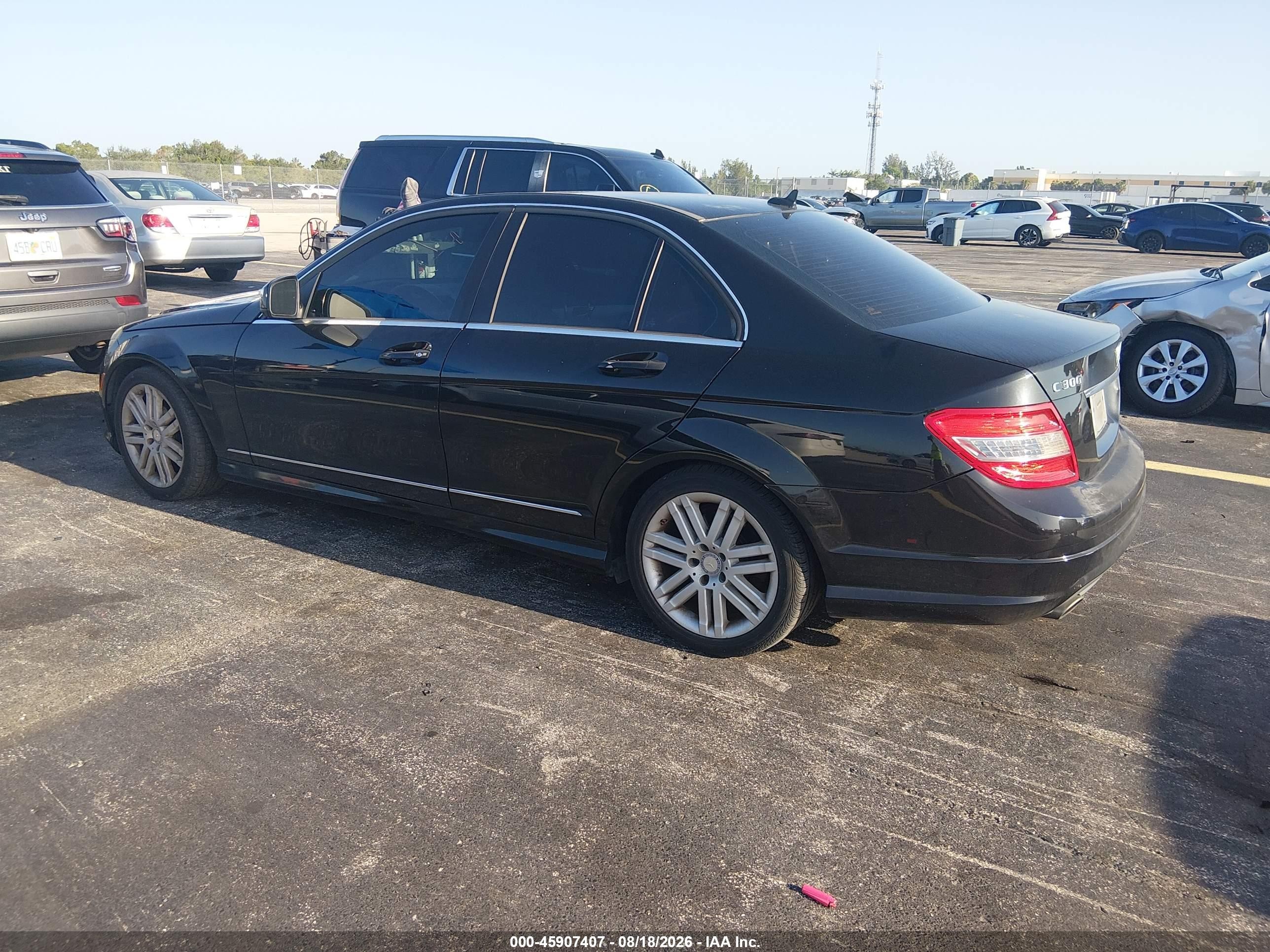 2008 Mercedes-benz C 300 Luxury/sport Черный vin: WDDGF54XX8F054213