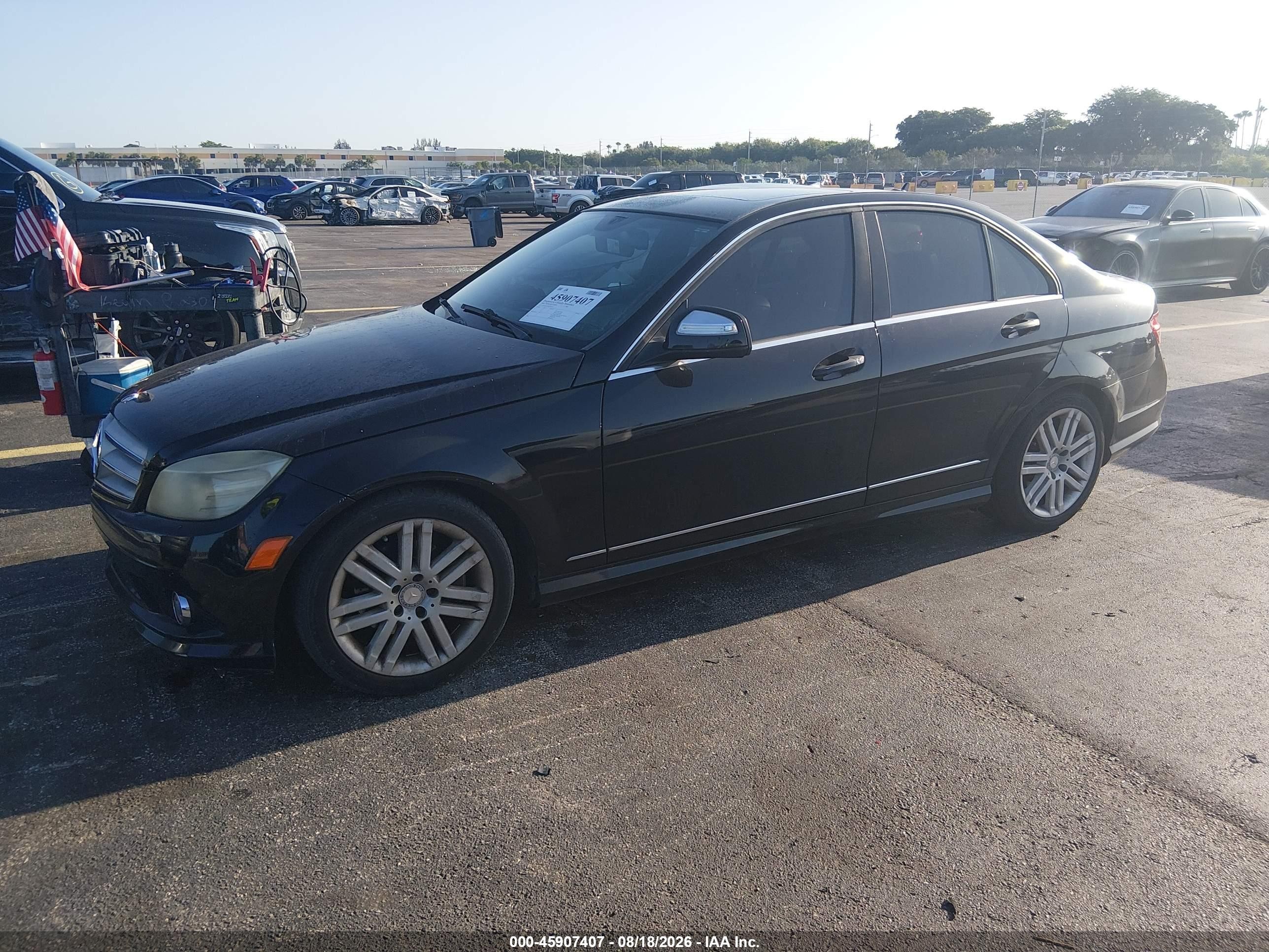 2008 Mercedes-benz C 300 Luxury/sport Черный vin: WDDGF54XX8F054213