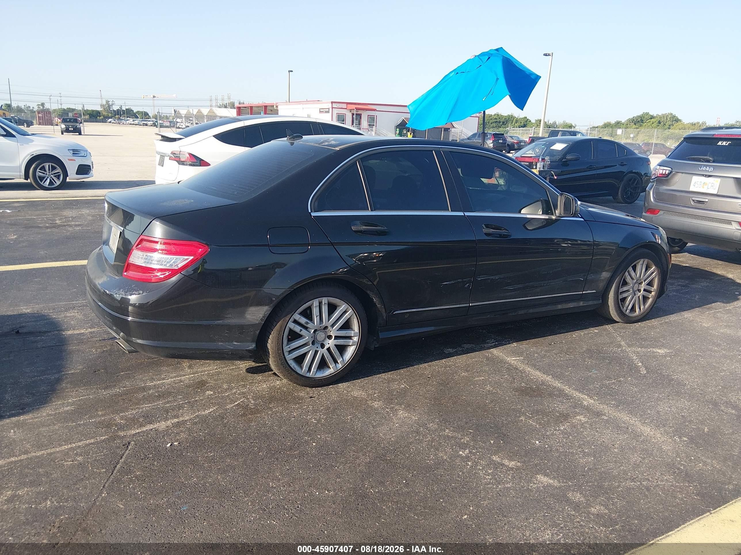 2008 Mercedes-benz C 300 Luxury/sport Черный vin: WDDGF54XX8F054213