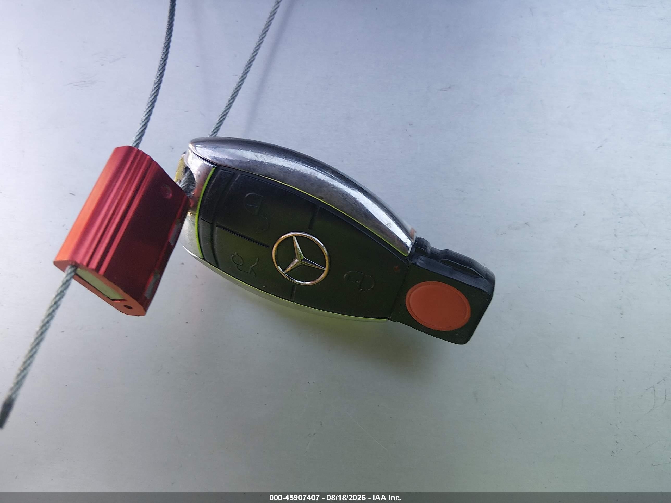 2008 Mercedes-benz C 300 Luxury/sport Черный vin: WDDGF54XX8F054213