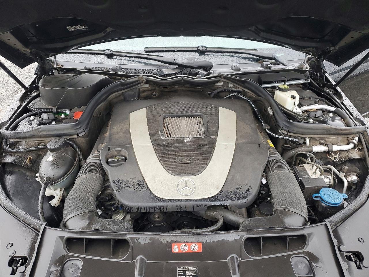 2008 Mercedes-benz C 300 Черный vin: WDDGF54XX8F115141