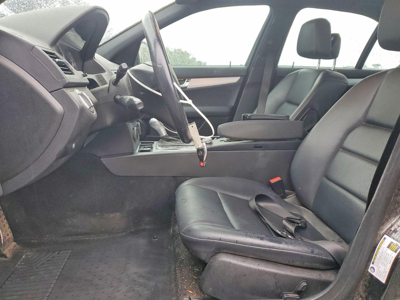 2008 Mercedes-benz C 300 Черный vin: WDDGF54XX8F115141
