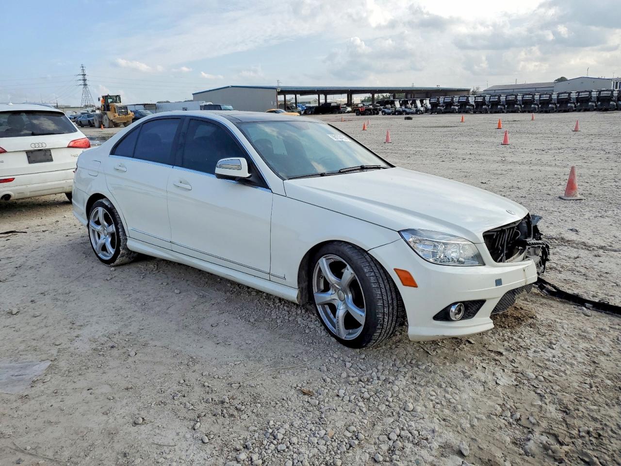 2008 Mercedes-benz C 300 White vin: WDDGF54XX8R010890