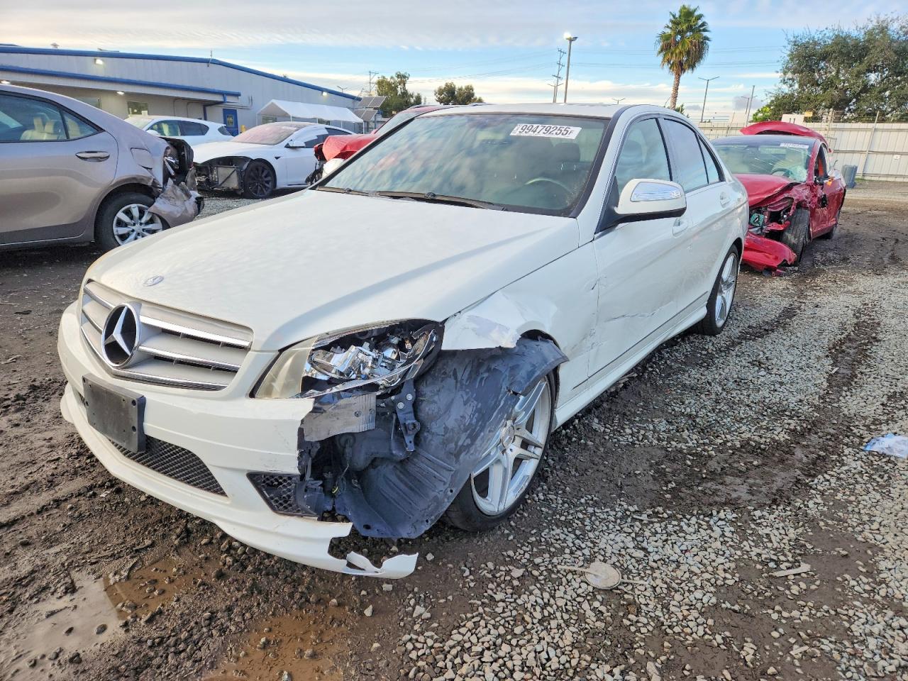 2009 Mercedes-benz C 300 Белый vin: WDDGF54XX9F200868
