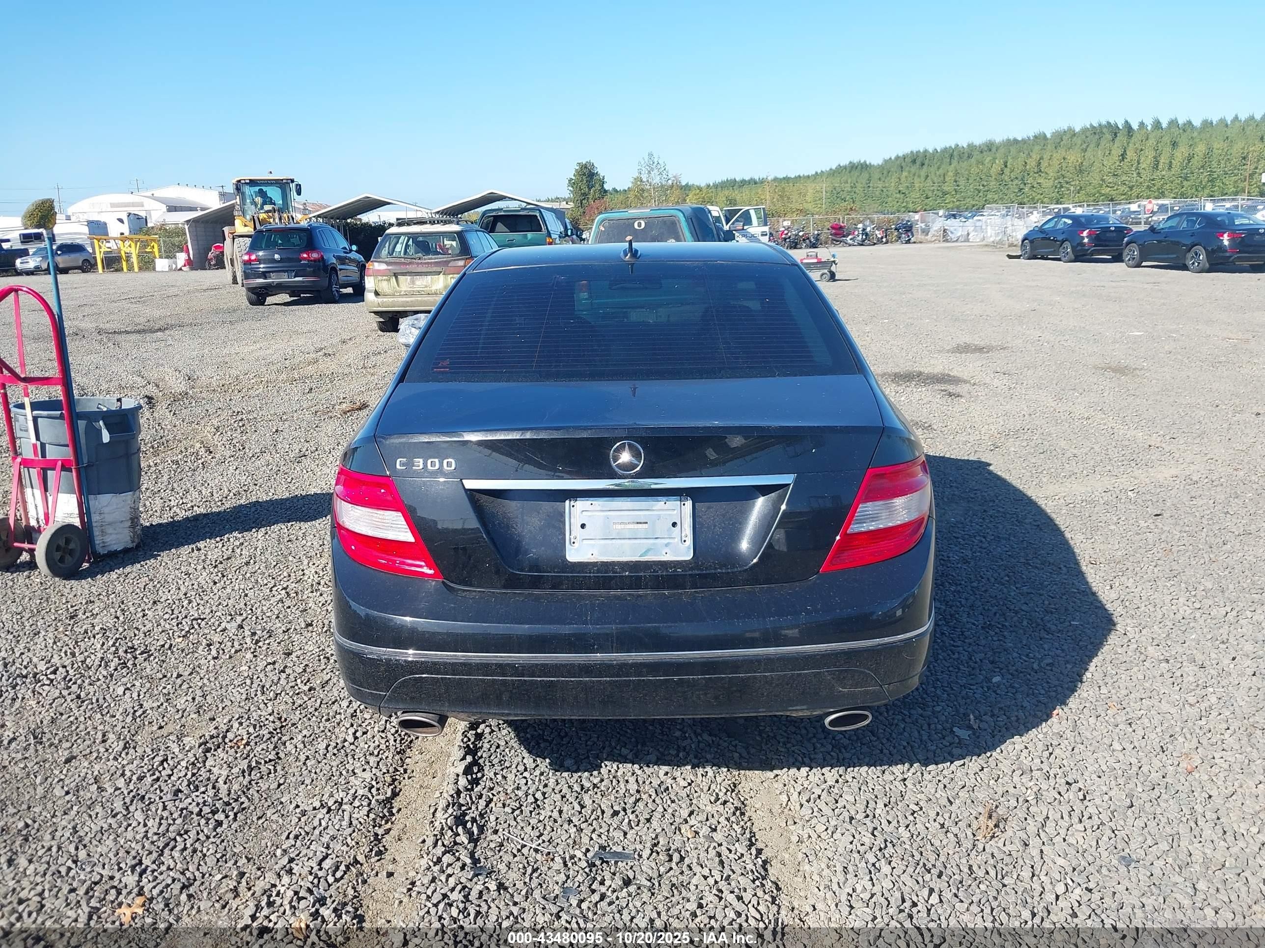 2009 Mercedes-benz C 300 Luxury/sport Черный vin: WDDGF54XX9F204631