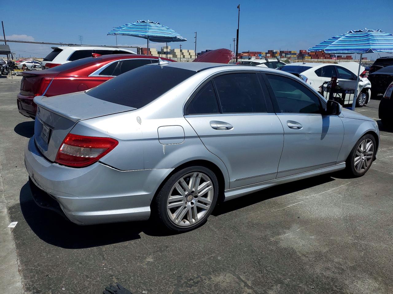 2009 Mercedes-benz C 300 Silver vin: WDDGF54XX9F216391