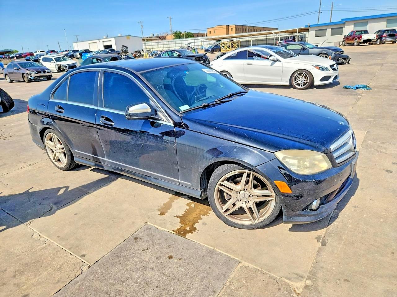 2009 Mercedes-benz C 300 Black vin: WDDGF54XX9F220909