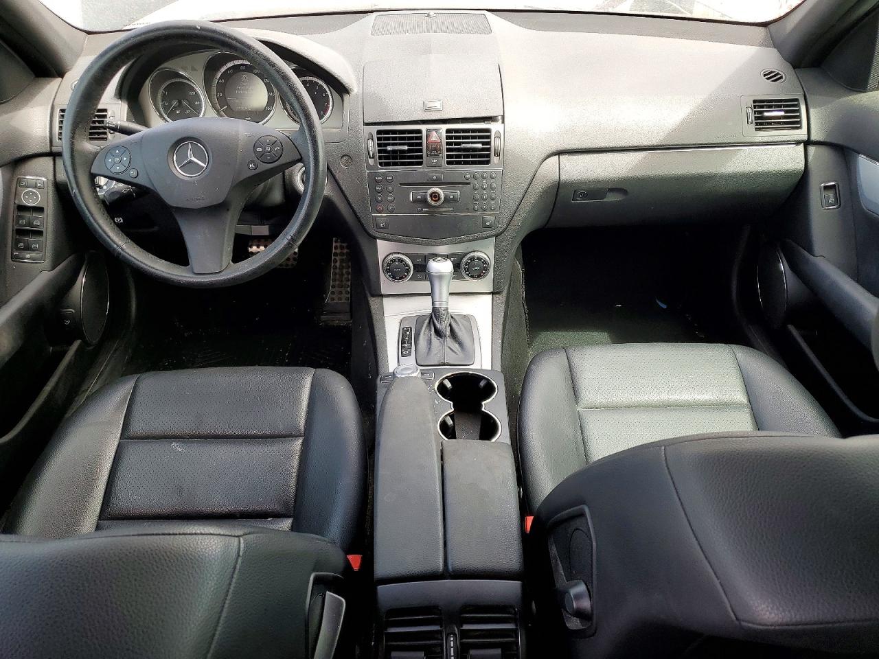 2009 Mercedes-benz C 300 Черный vin: WDDGF54XX9R082125